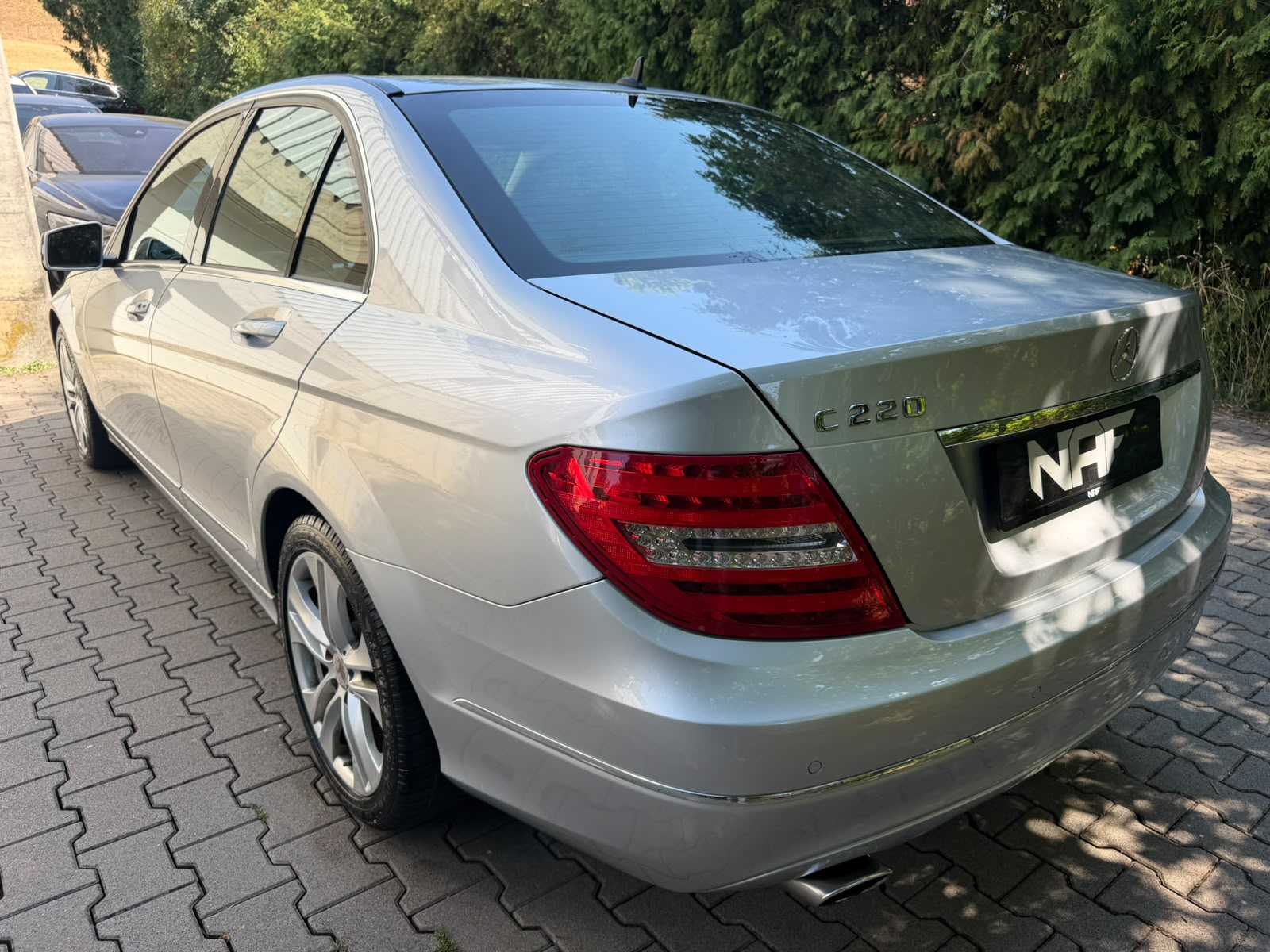 MERCEDES-BENZ C 220 CDI Avantgarde 7G-Tronic-showroom-element-2