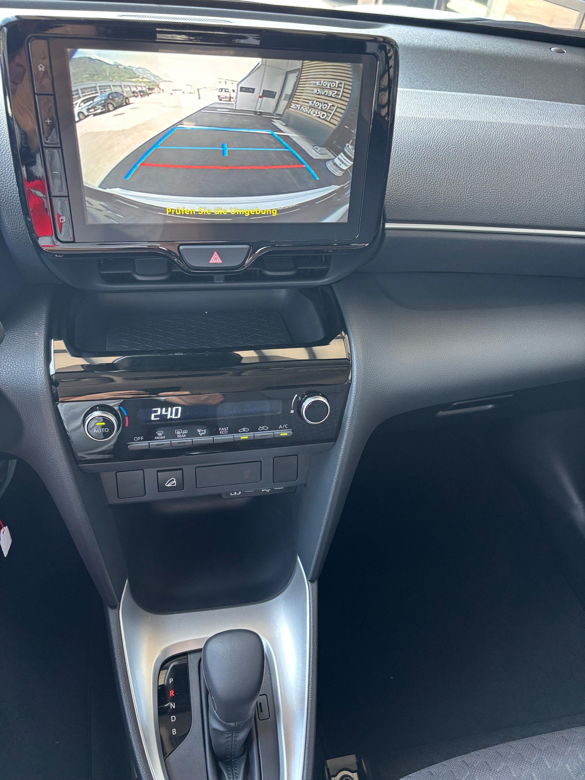 TOYOTA Yaris Cross 1.5 HSD Comfort AWD-i-image-6
