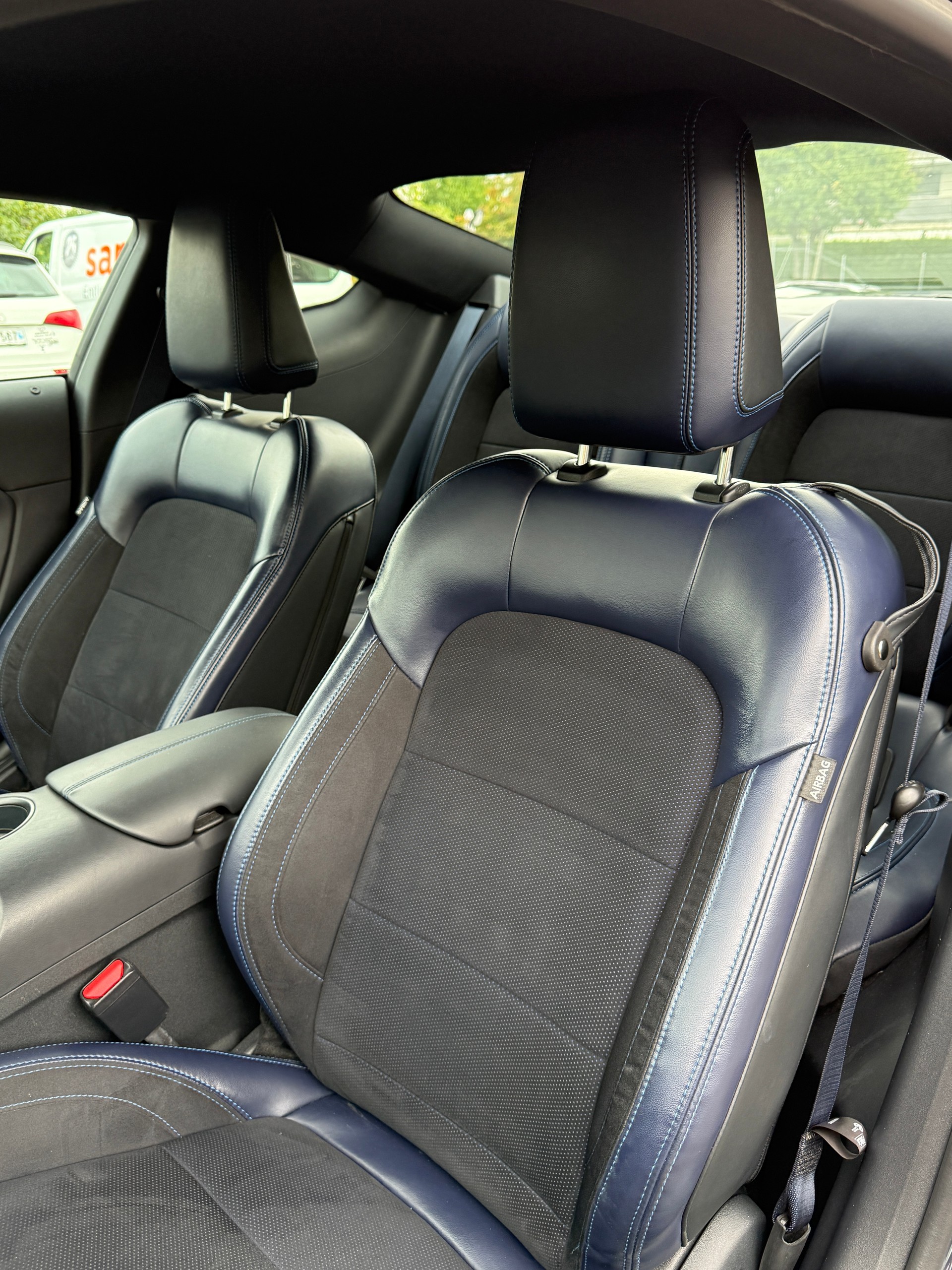 FORD MUSTANG FASTBACK 5.0 V8 DARK HORSE*4 JAHRE/100000 KILOMETER HERSTELLERGARANTIE*-image-13