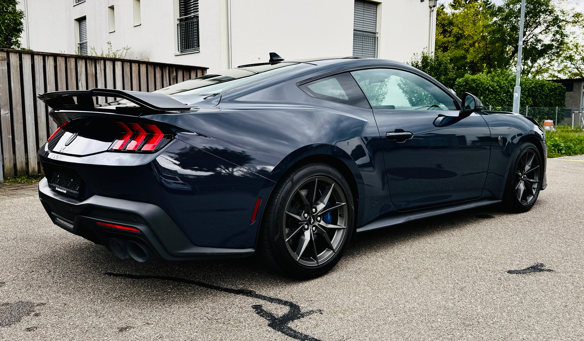 FORD MUSTANG FASTBACK 5.0 V8 DARK HORSE*4 JAHRE/100000 KILOMETER HERSTELLERGARANTIE*-image-6