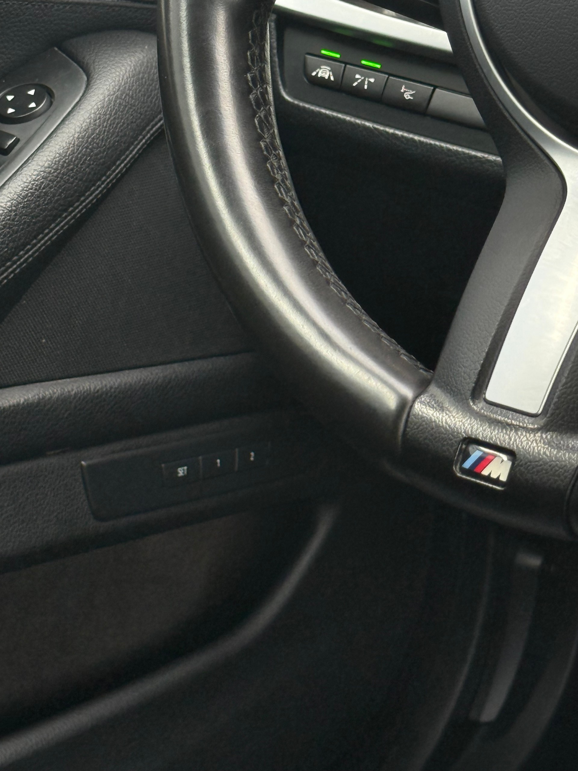 BMW 535i Touring xDrive Luxury Line Steptronic-image-17
