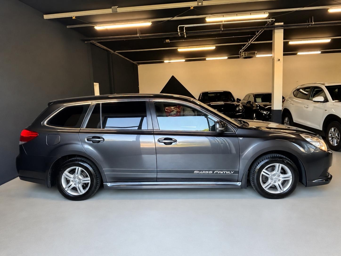 SUBARU Legacy 2.0i Swiss AWD Lineartronic-image-6