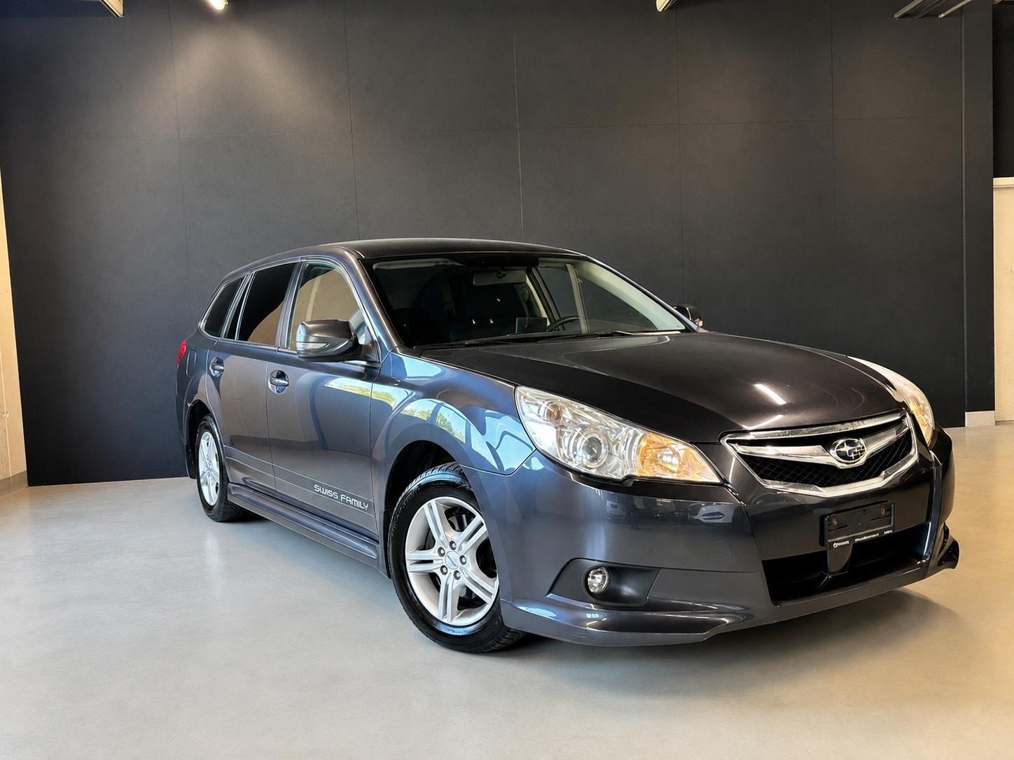 SUBARU Legacy 2.0i Swiss AWD Lineartronic-image-3
