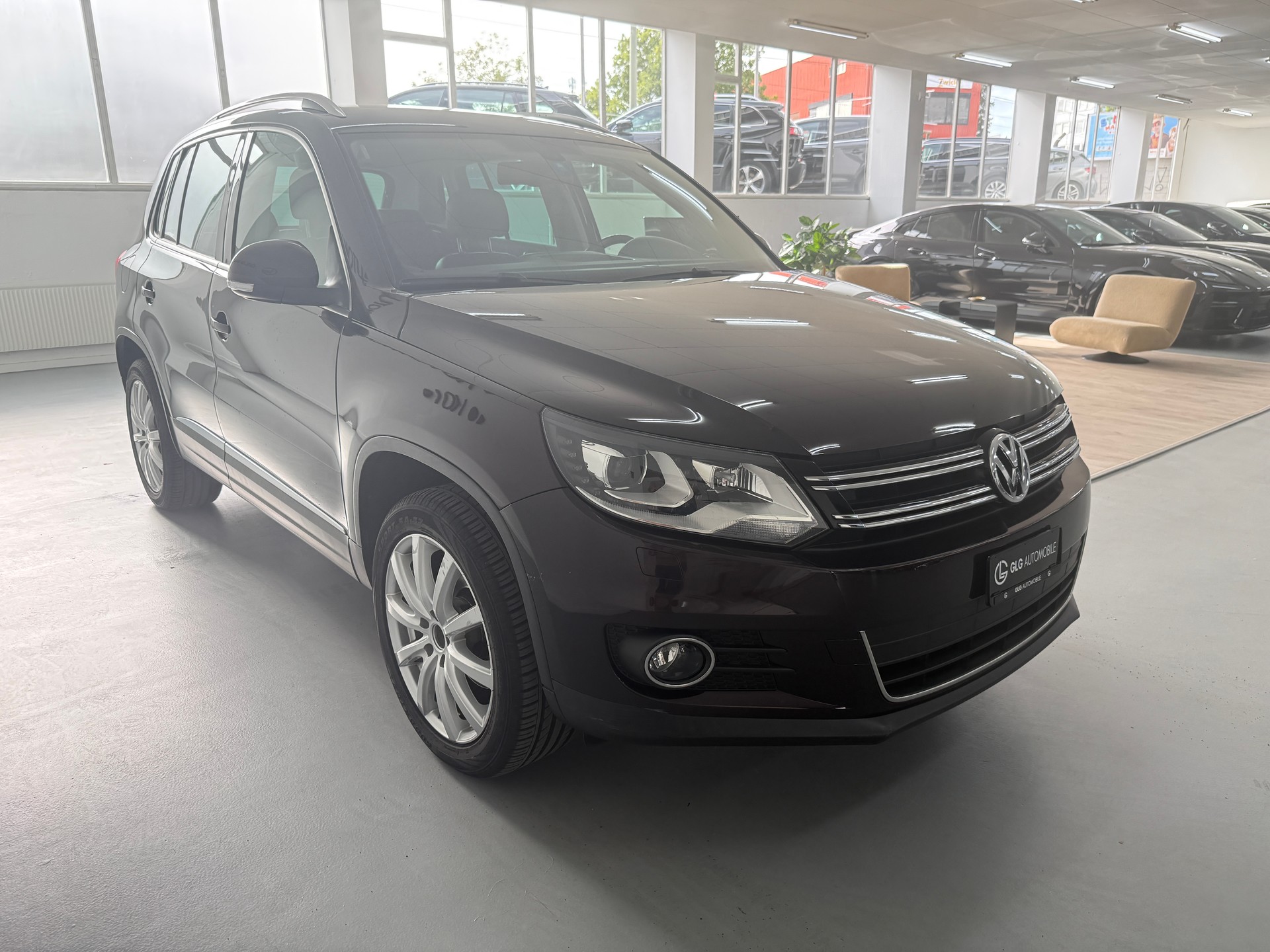 VW Tiguan 2.0 TDI BMT Design 4Motion DSG-image-2
