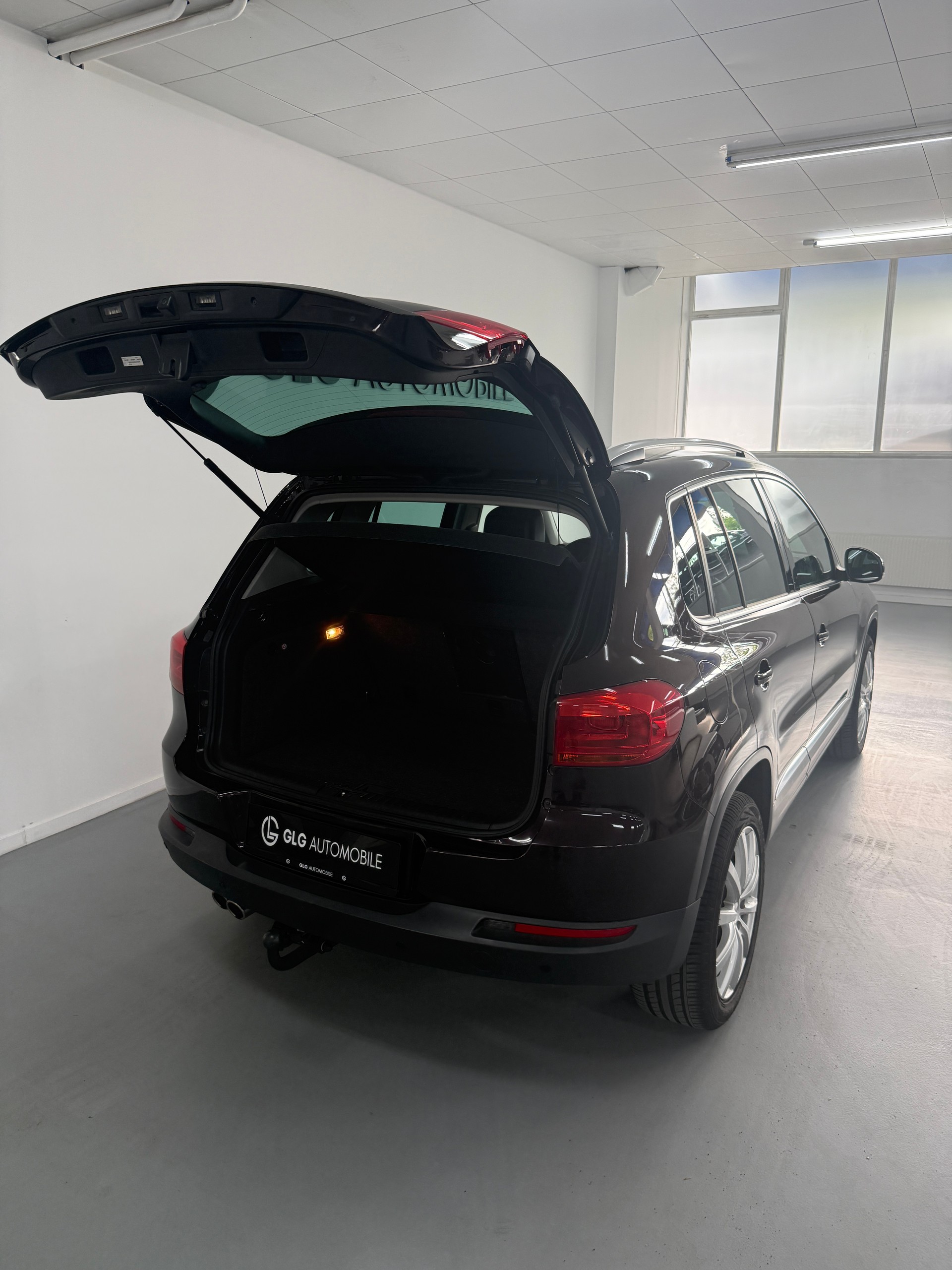 VW Tiguan 2.0 TDI BMT Design 4Motion DSG-image-13