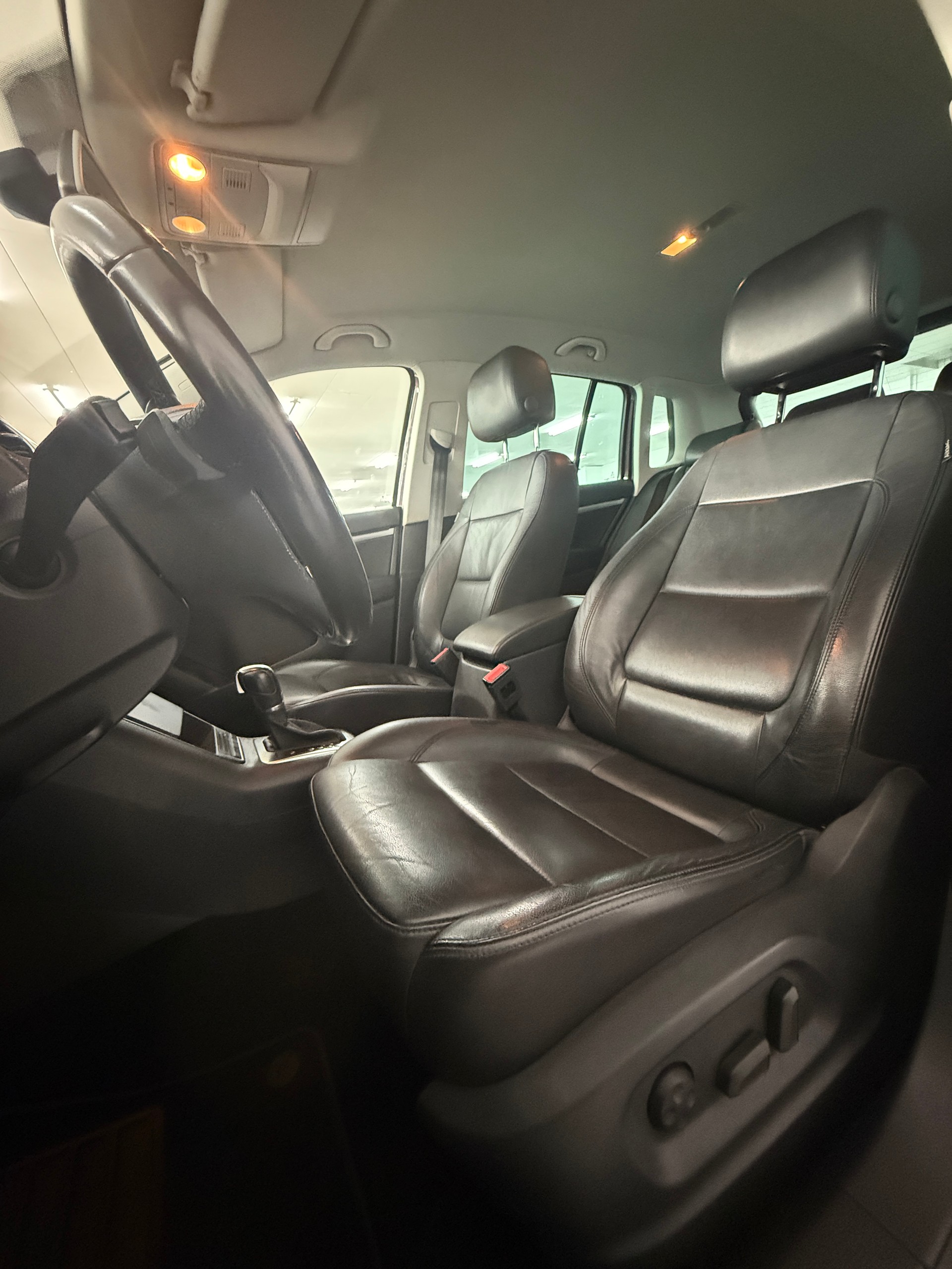 VW Tiguan 2.0 TDI BMT Design 4Motion DSG-image-7