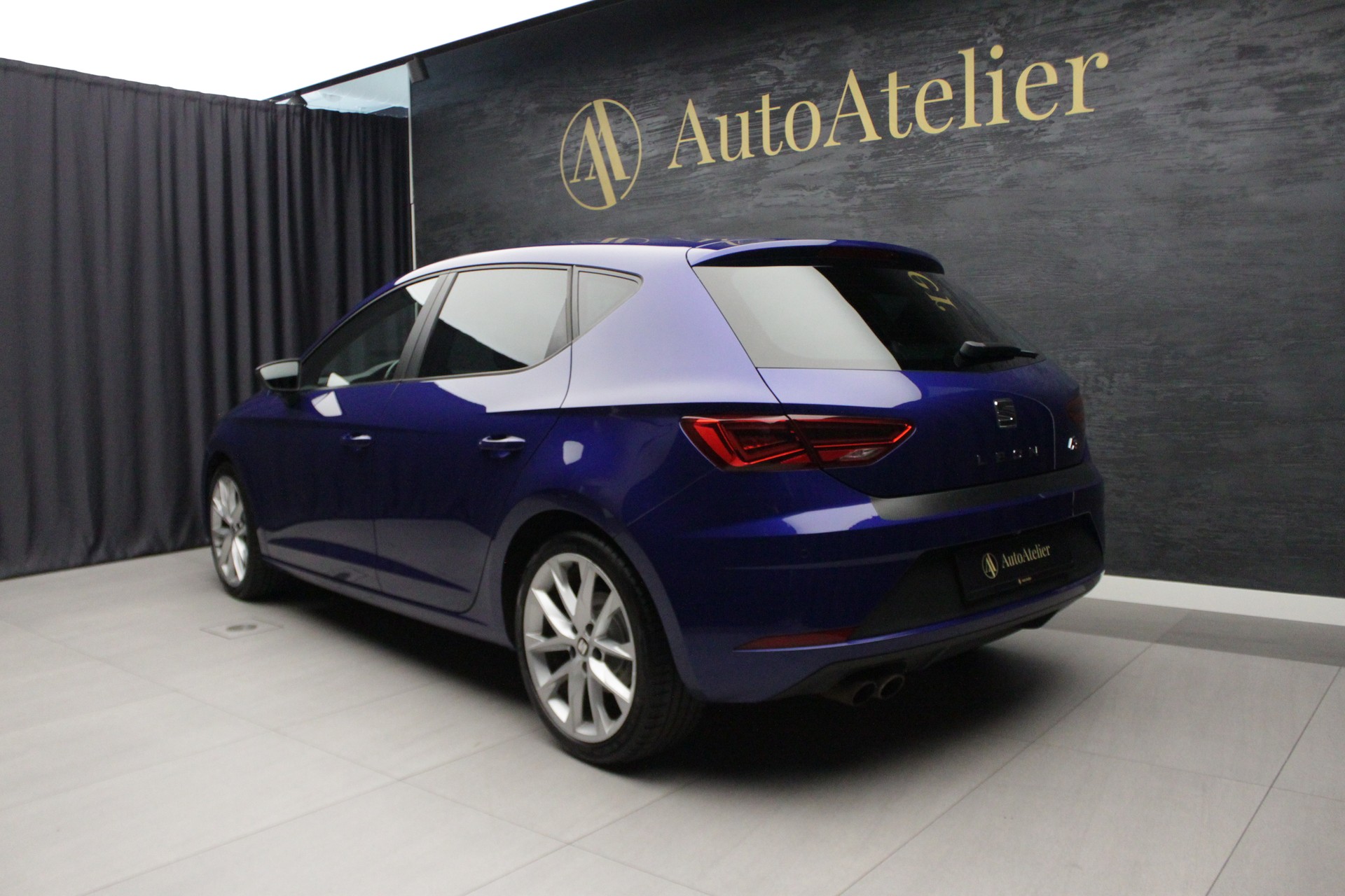SEAT Leon 1.8 TSI FR DSG-image-9