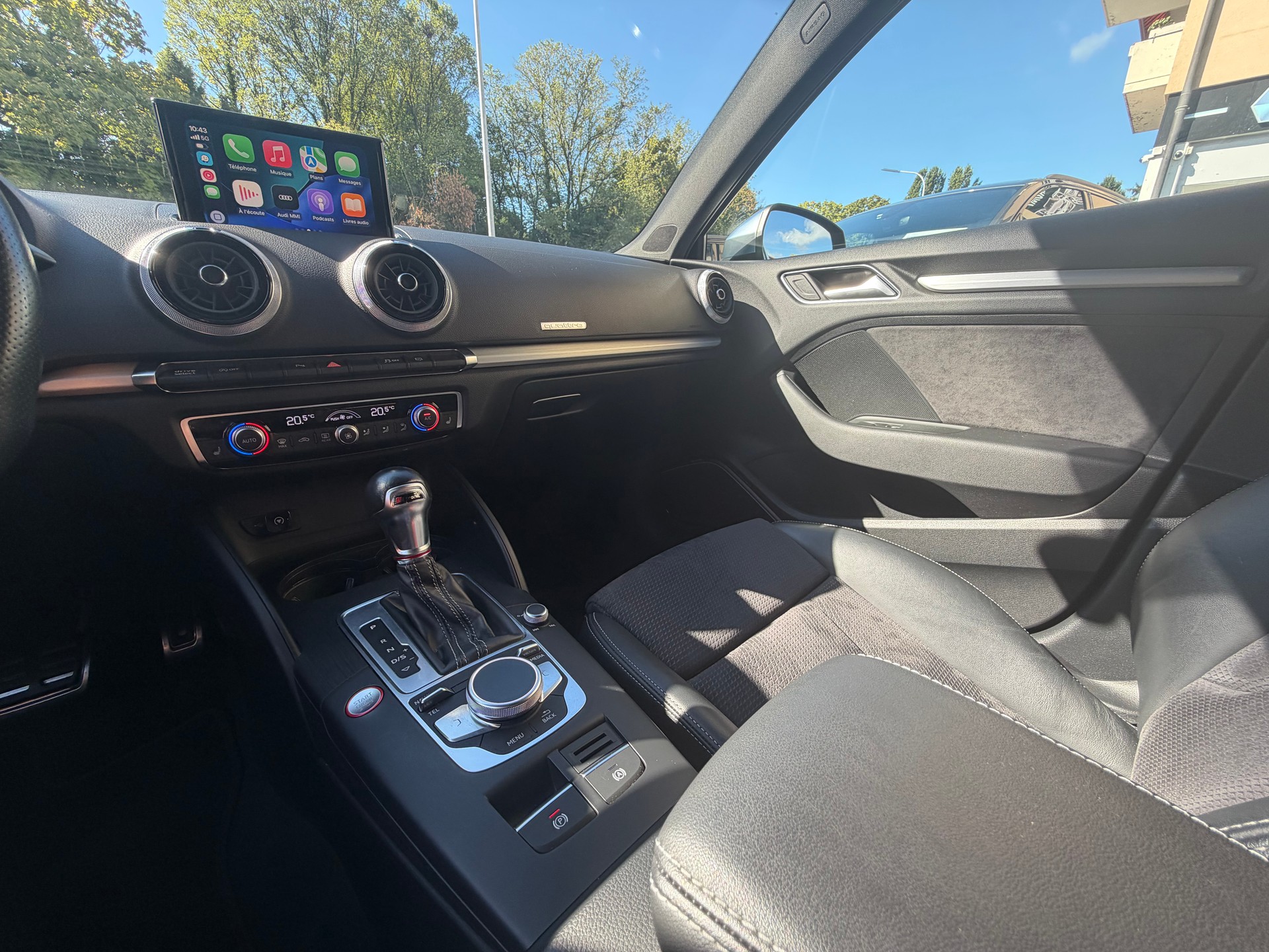 AUDI S3 Sportback 2.0 TFSI quattro S-tronic-image-22