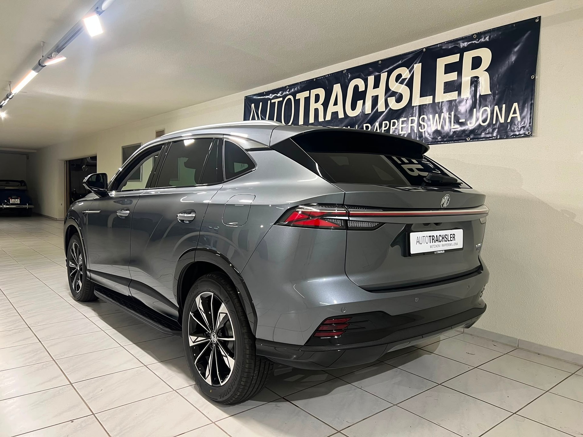 MG HS 1.5 T PHEV Luxury-image-3