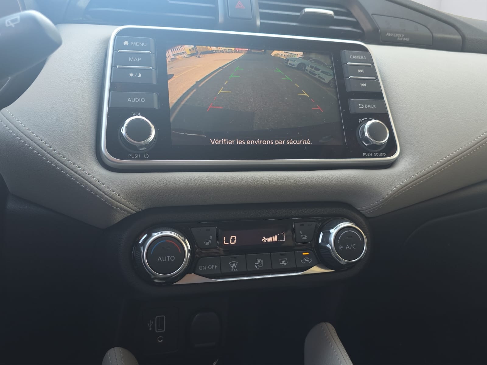 NISSAN Micra IG-T acenta Xtronic-image-18