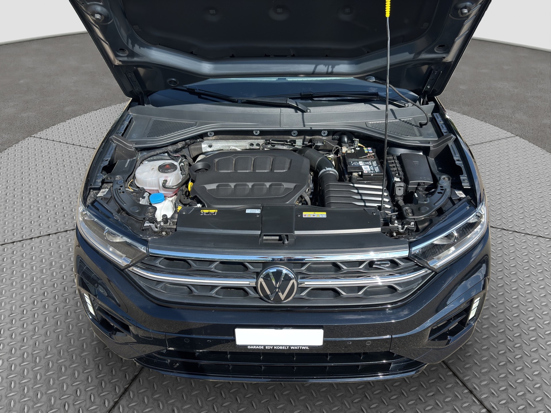 VW T-Roc 2.0 TSI R DSG 4Motion-image-25