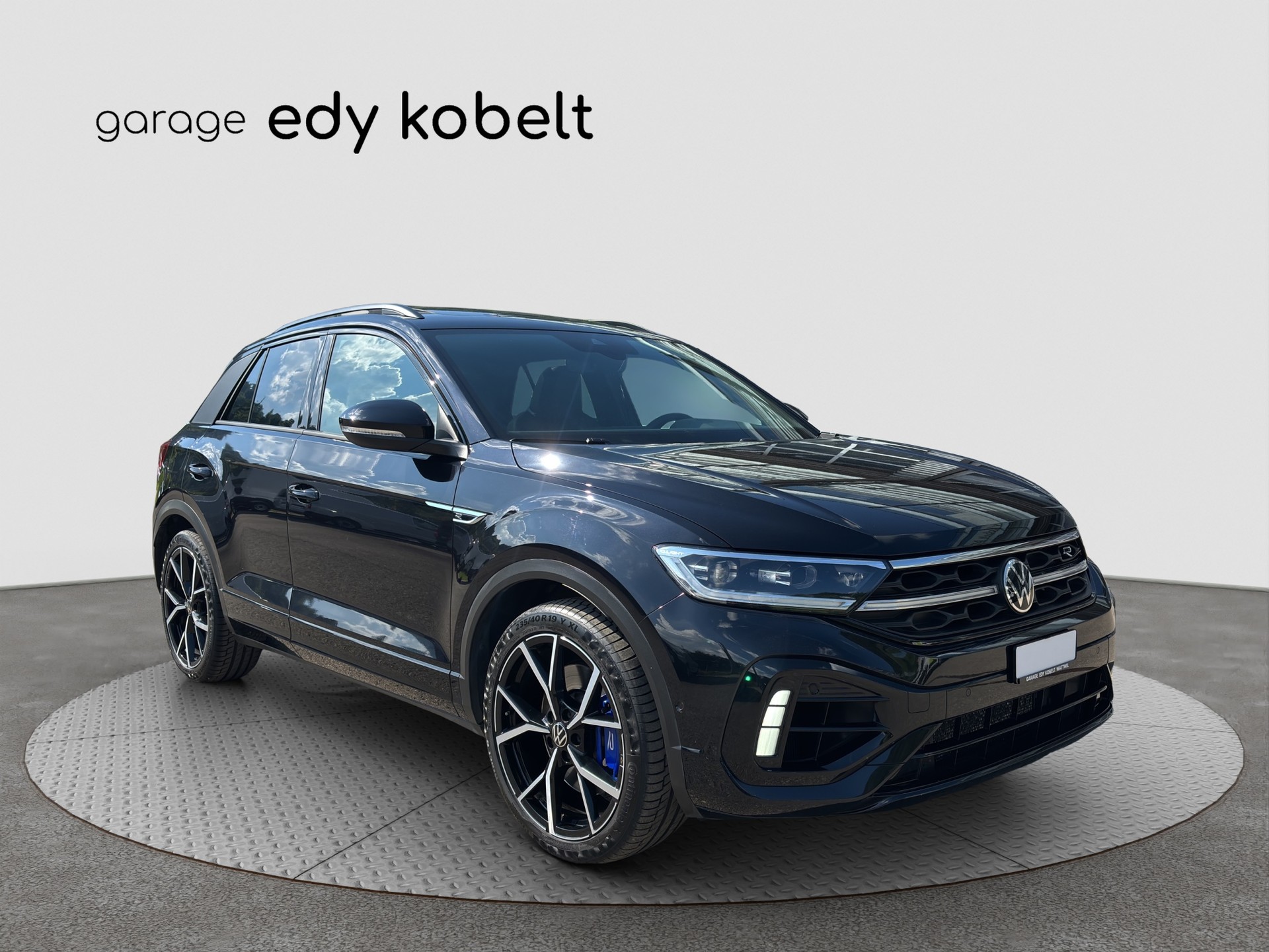 VW T-Roc 2.0 TSI R DSG 4Motion-image-23