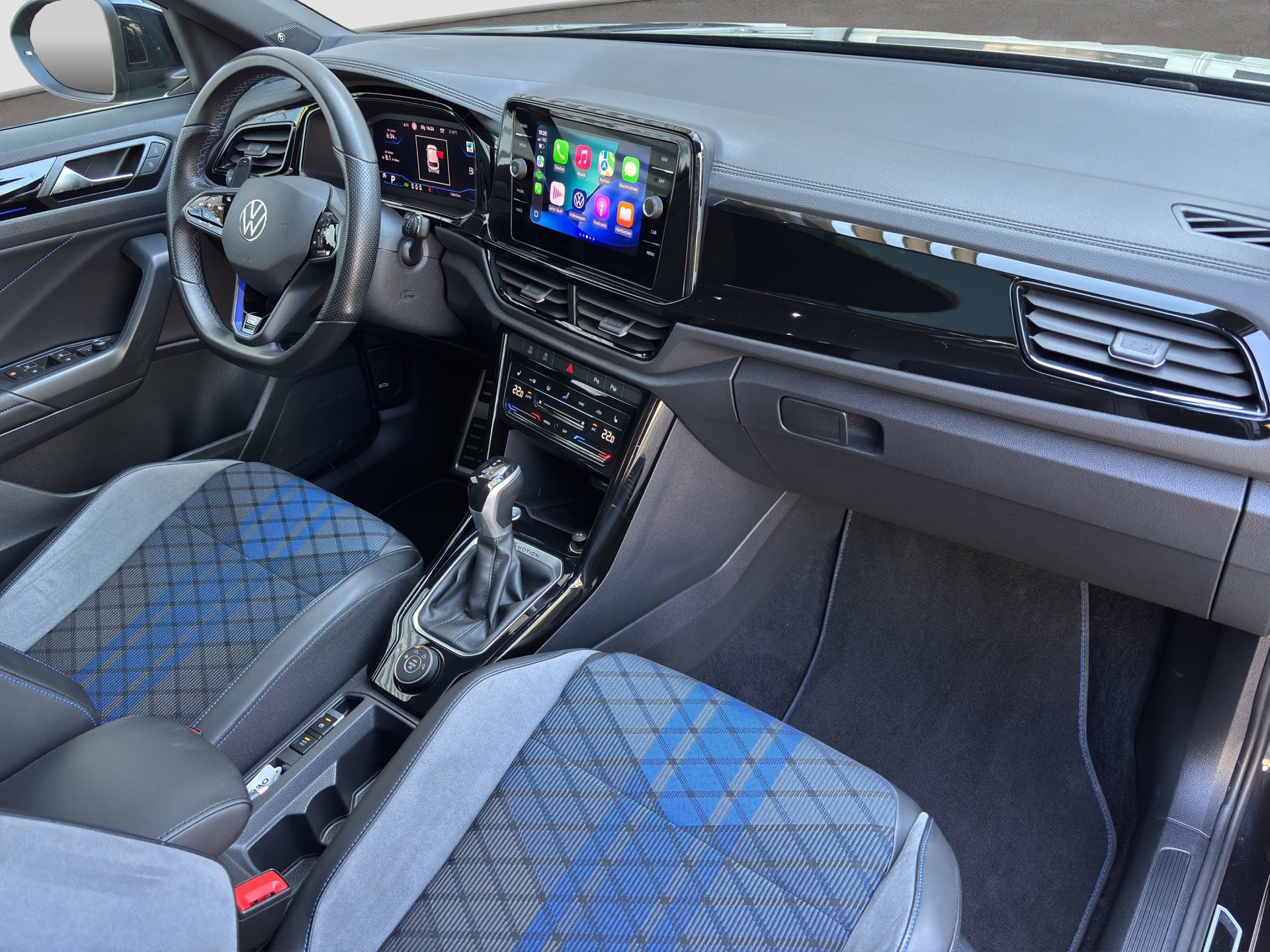 VW T-Roc 2.0 TSI R DSG 4Motion-image-12
