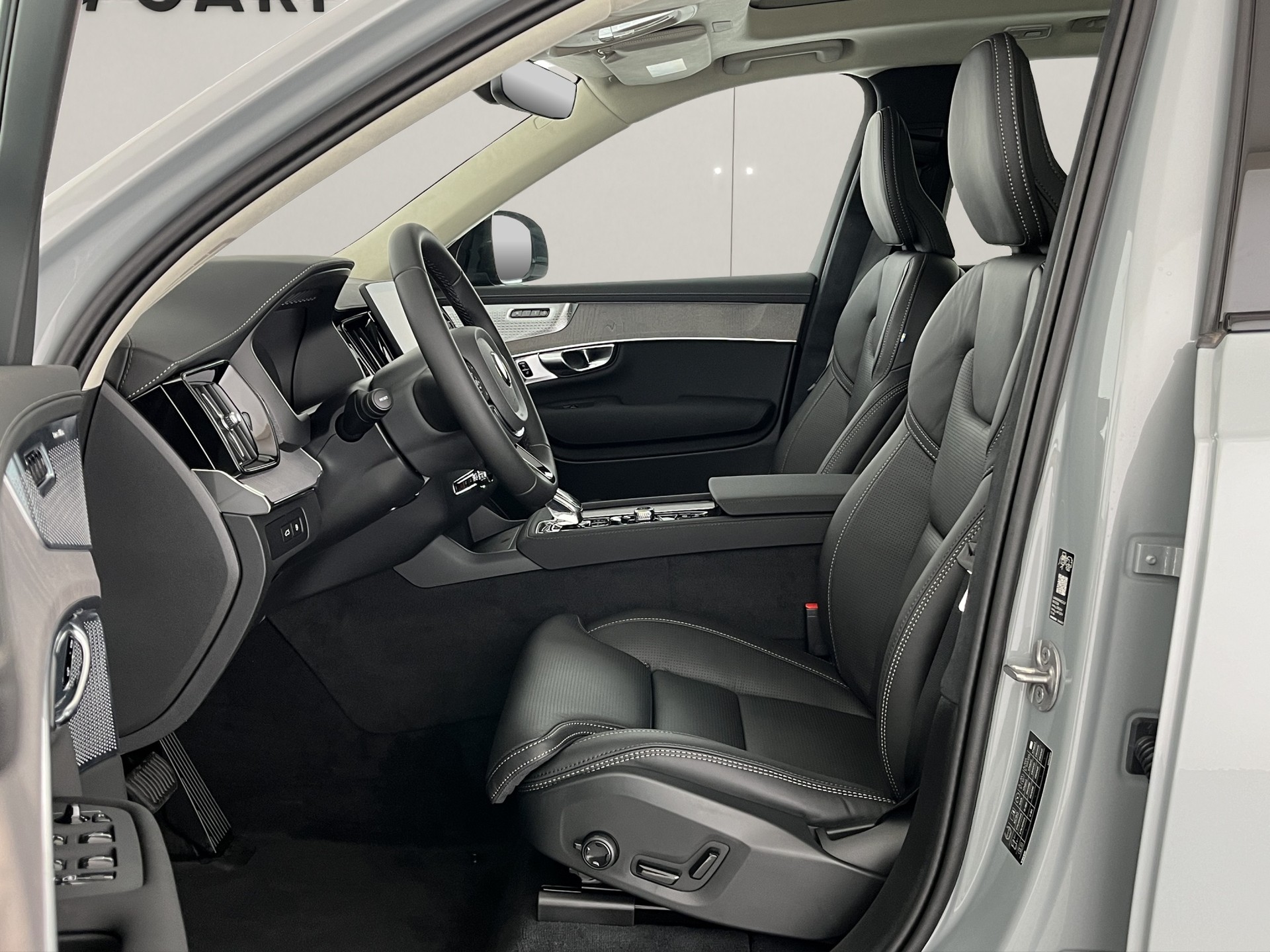 VOLVO XC90 2.0 T8 TE Ultra Dark eAWD-image-7