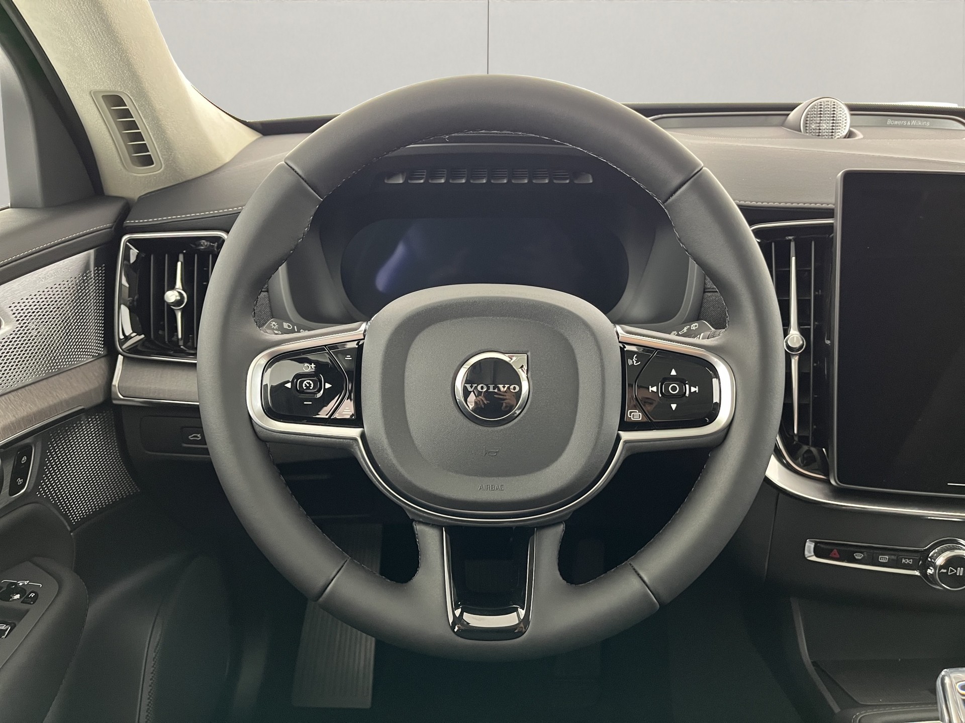 VOLVO XC90 2.0 T8 TE Ultra Dark eAWD-image-10