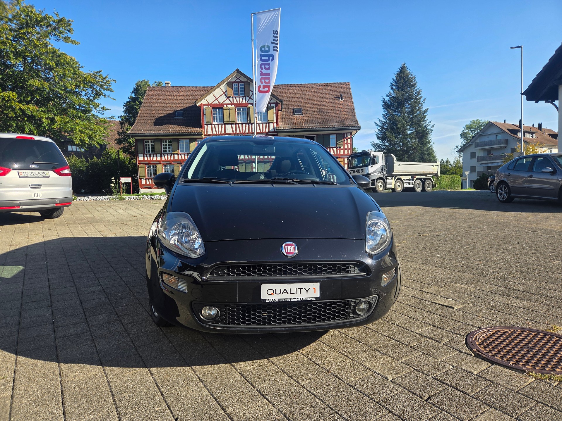 FIAT Punto 1.4 16V Lounge-image-1