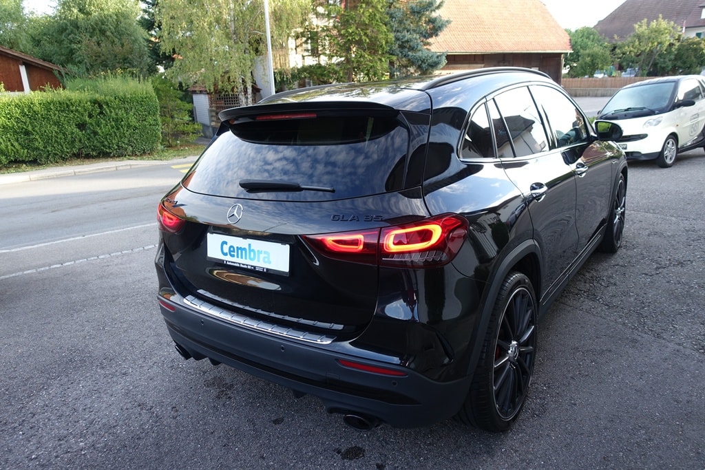 MERCEDES-BENZ GLA 35 AMG 4Matic 8G-Speedshift DCT-image-3