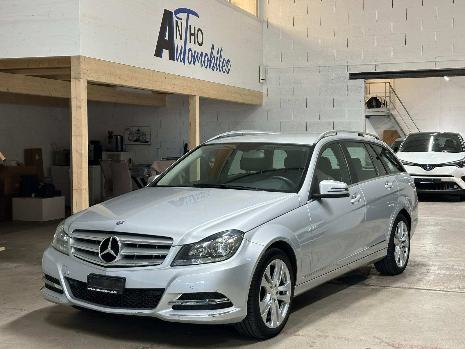 MERCEDES-BENZ C 200 7G-Tronic
