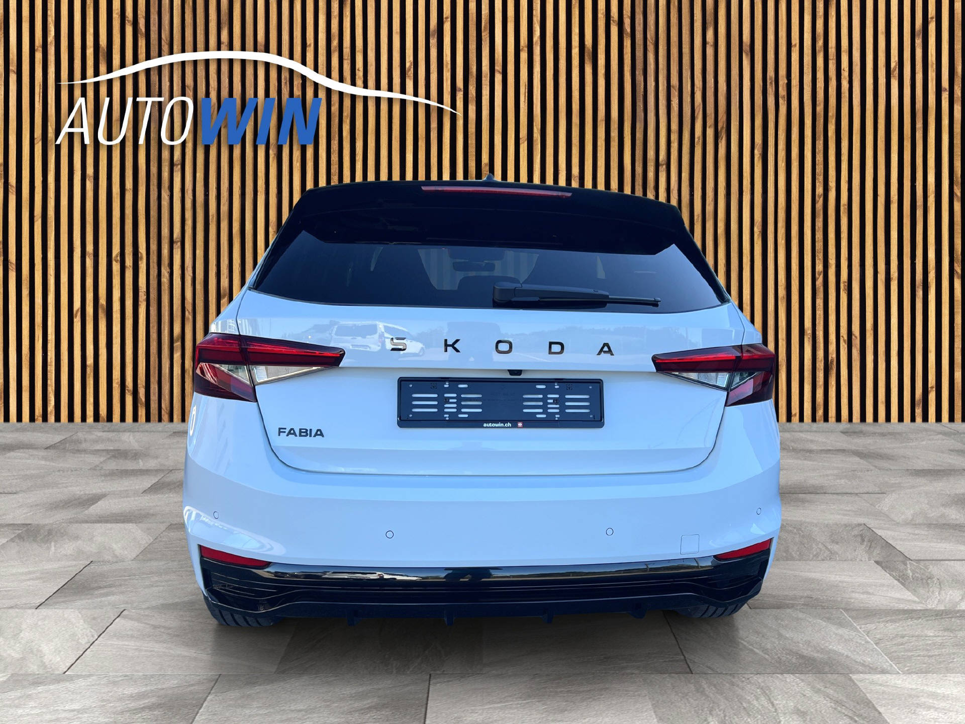 SKODA Fabia 1.0 TSI Monte Carlo DSG-image-4