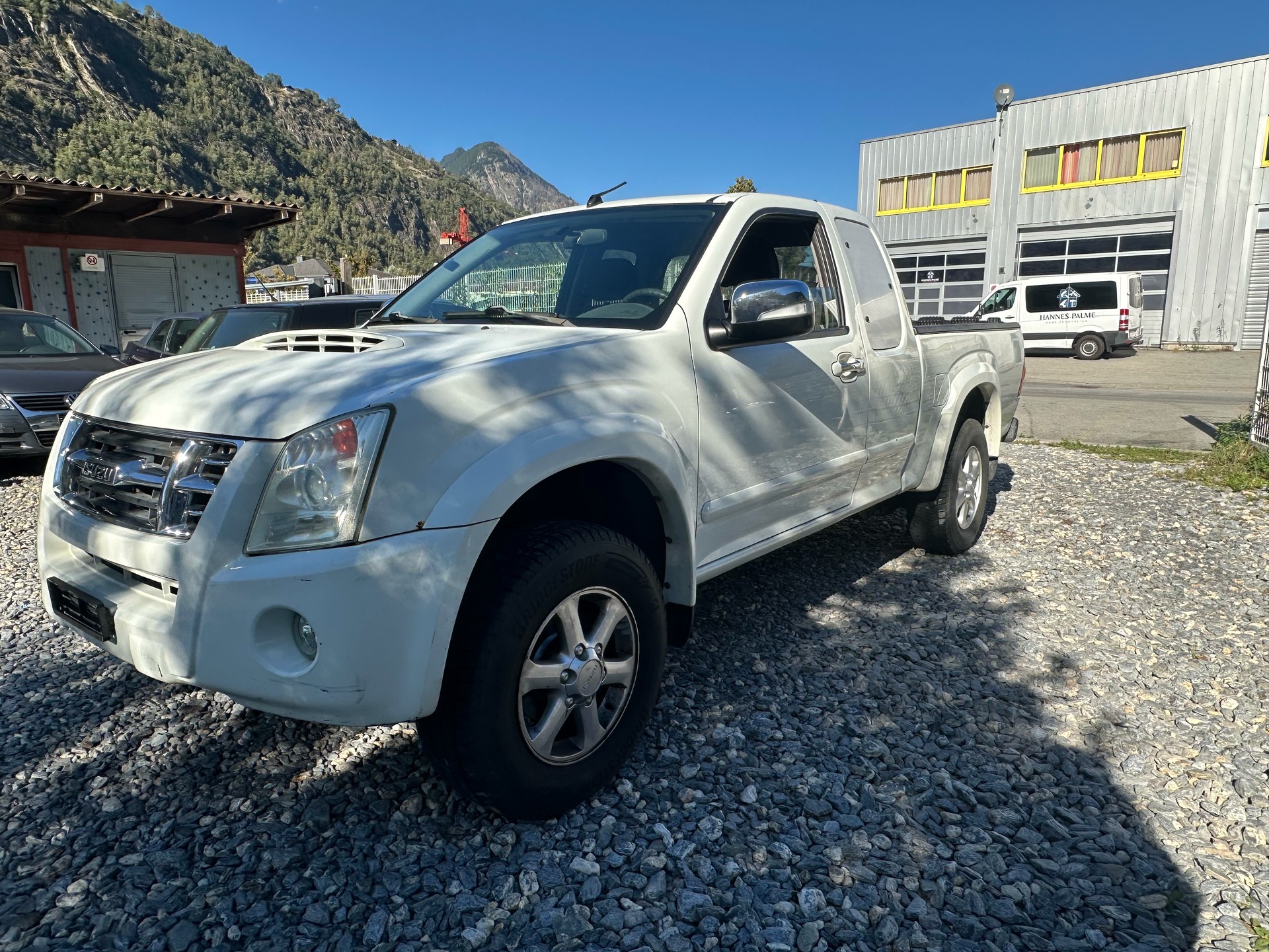ISUZU D-MAX SpaceCab LS 3.0 4x4-image-2
