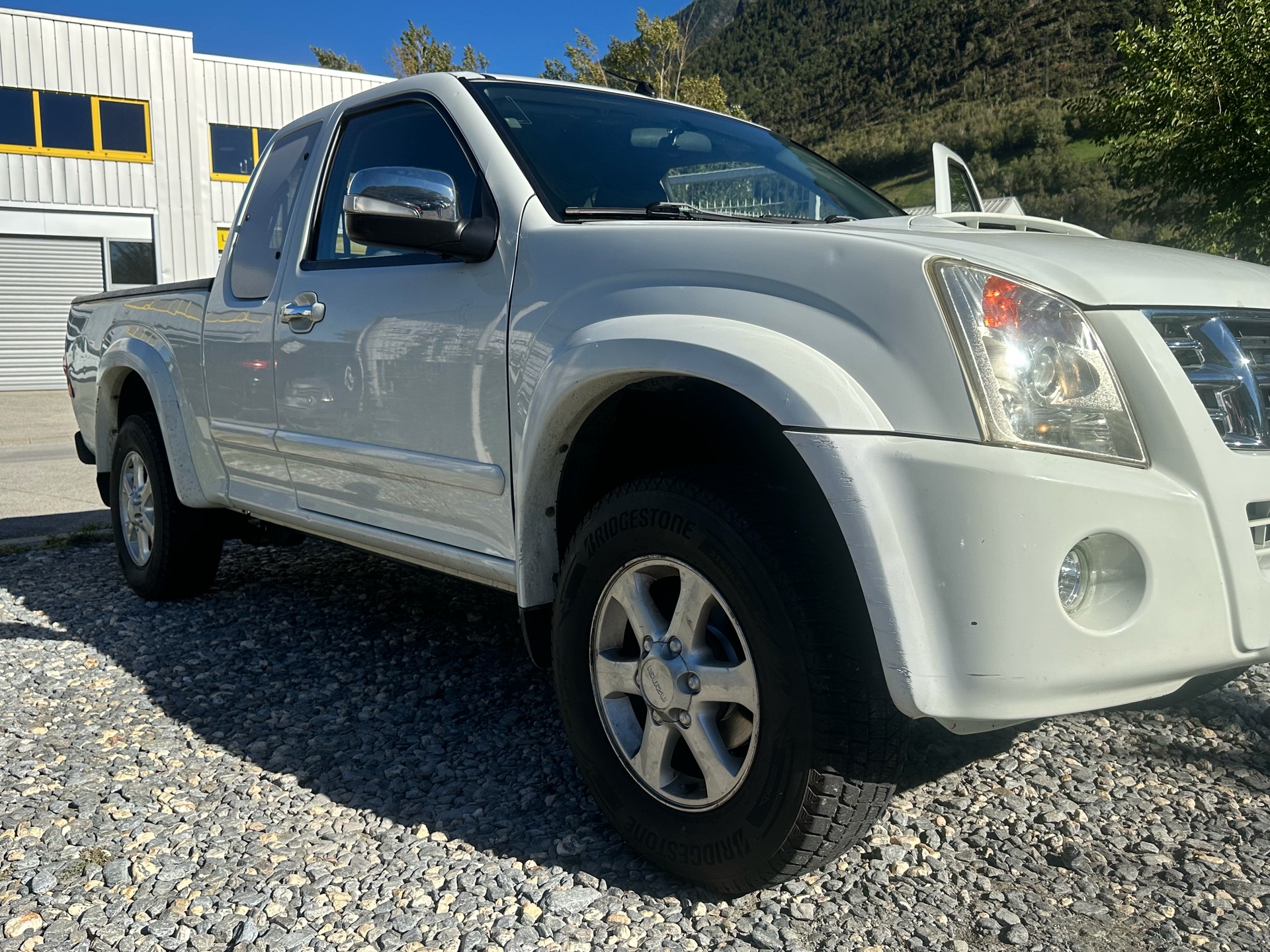 ISUZU D-MAX SpaceCab LS 3.0 4x4-image-6
