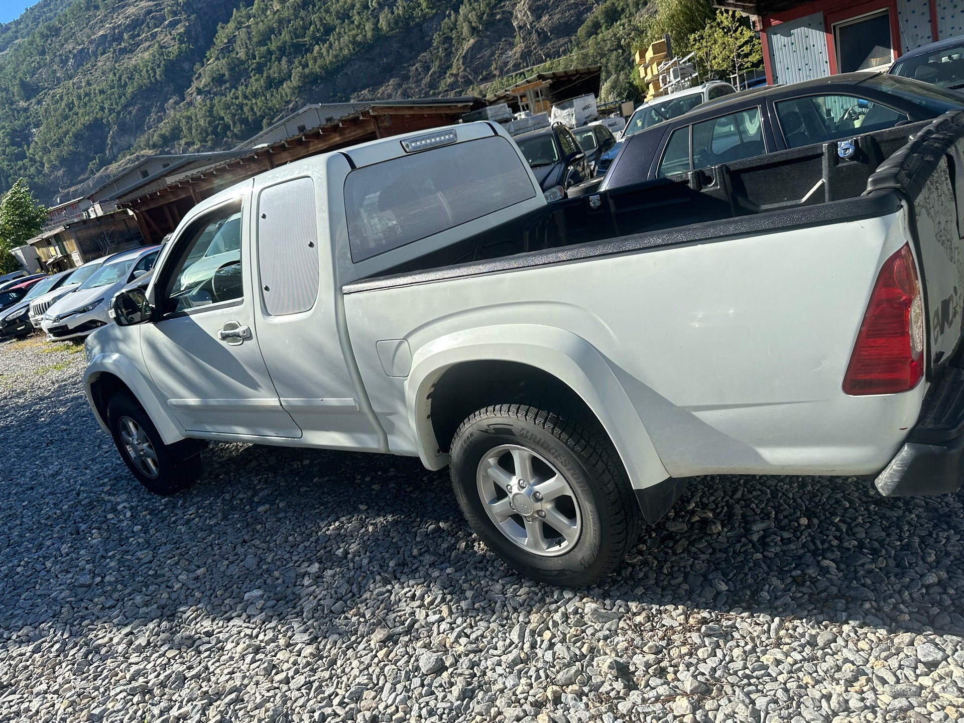 ISUZU D-MAX SpaceCab LS 3.0 4x4-image-14