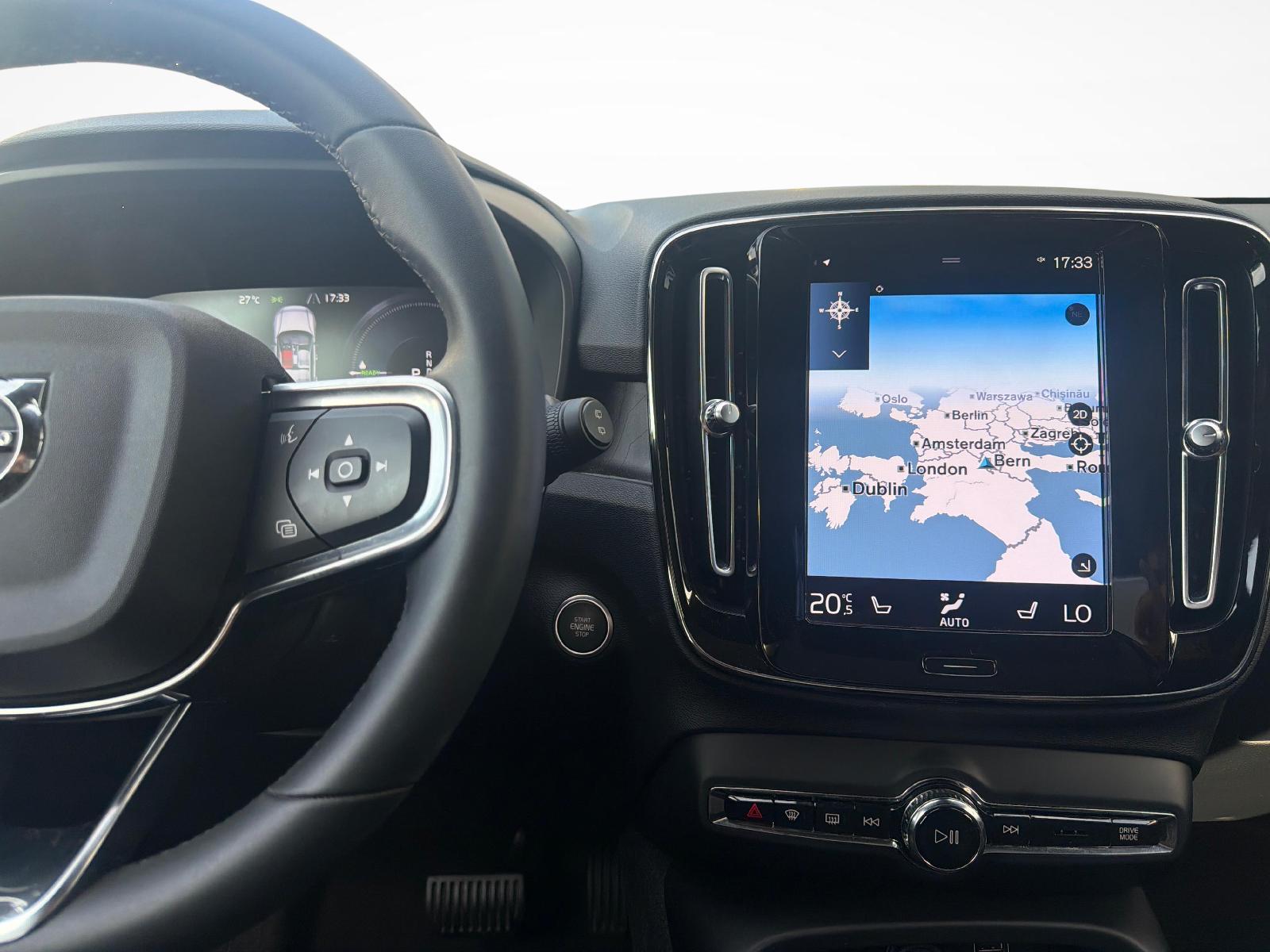 VOLVO XC40 1.5 T4 PiH Ultimate Dark-image-17