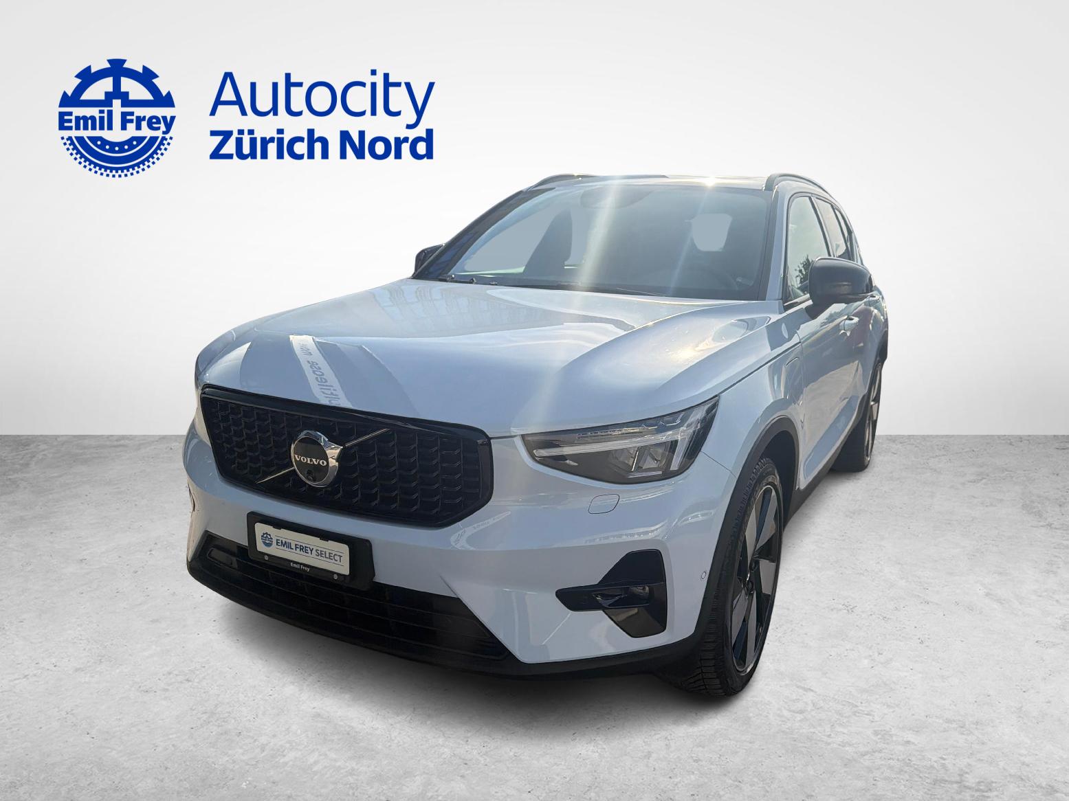 VOLVO XC40 1.5 T4 PiH Ultimate Dark-image-0