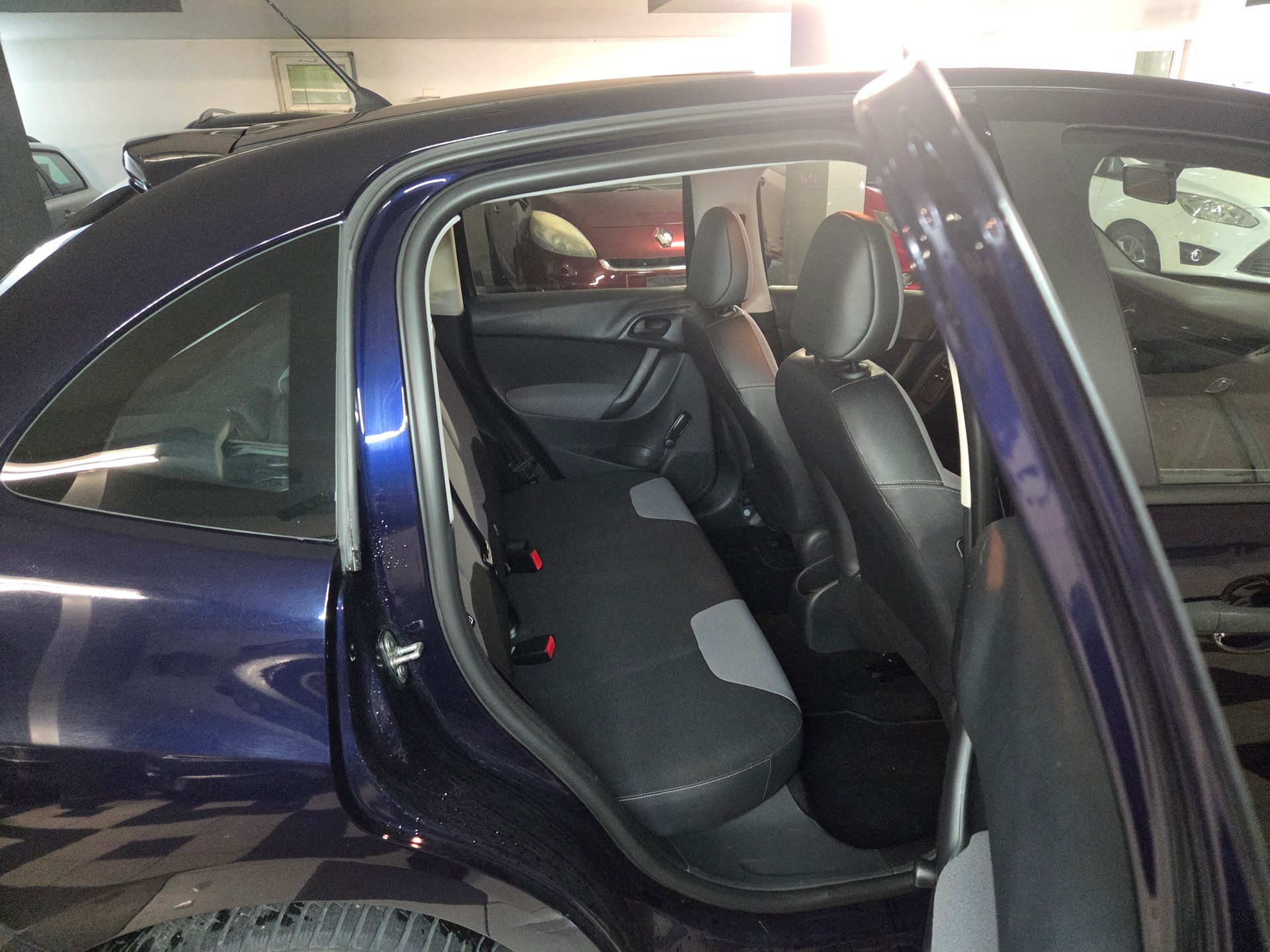 CITROEN C3 1.0i Attraction-image-10