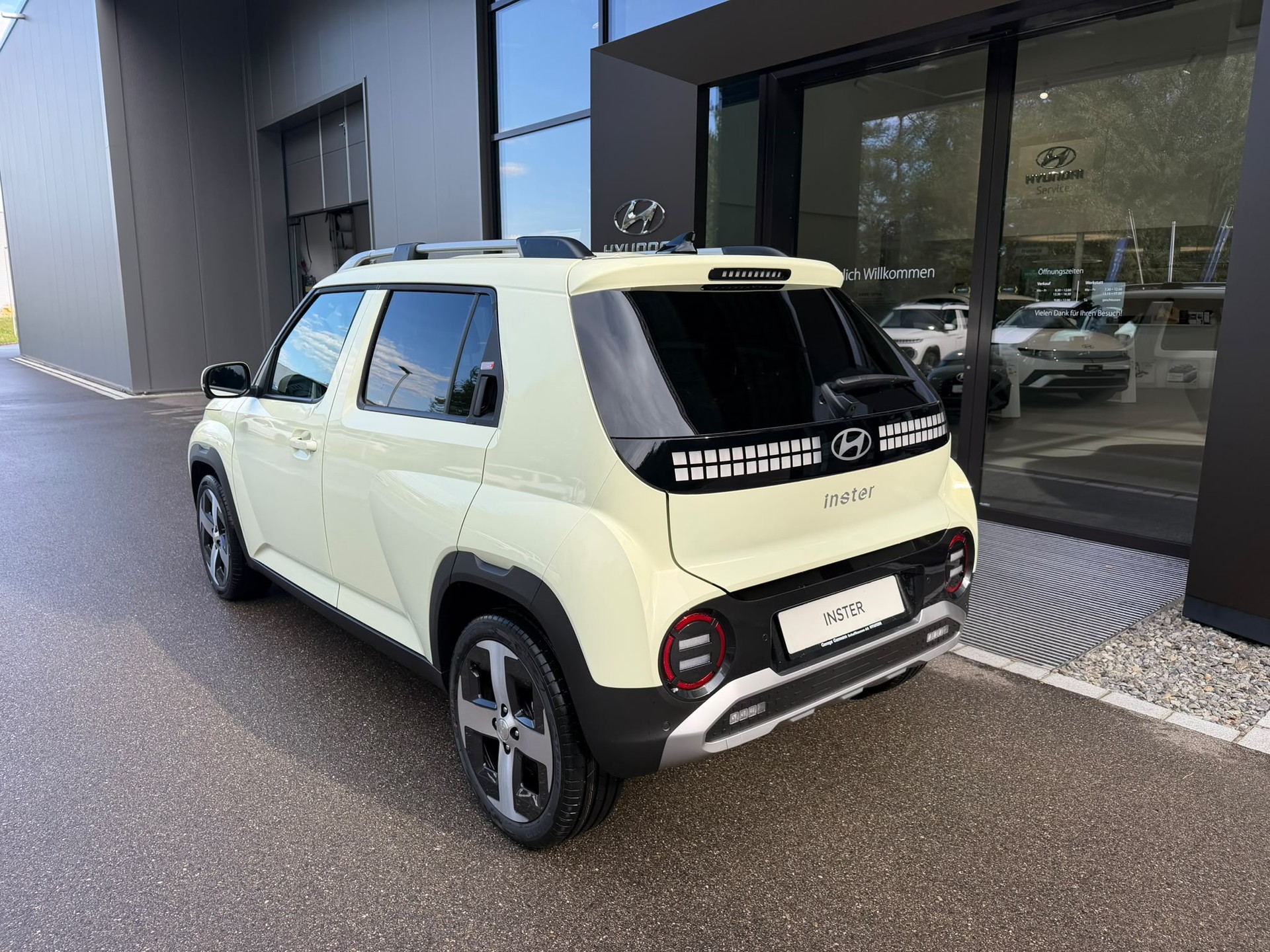 HYUNDAI Inster 49kWh Vertex-image-5