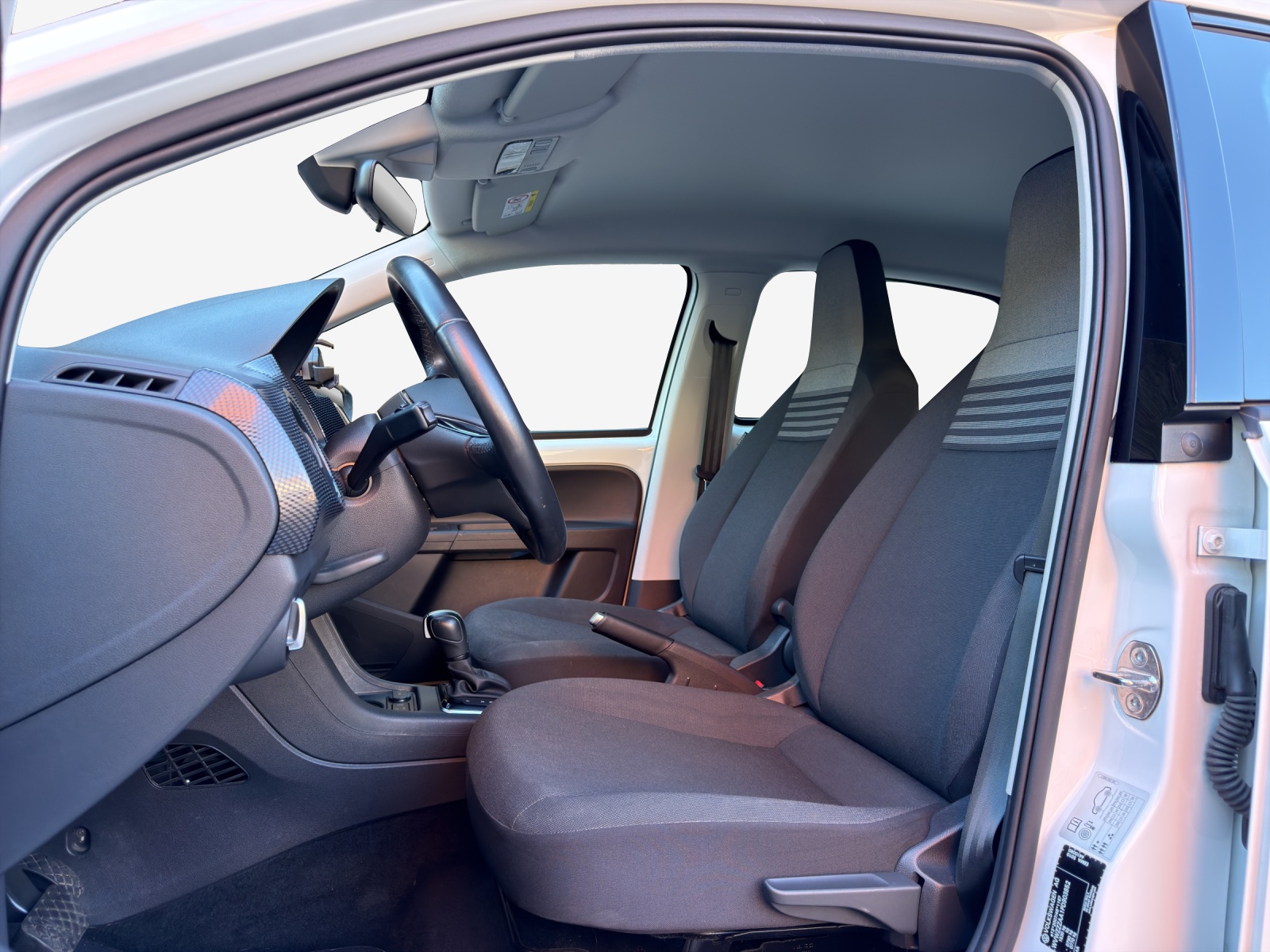 VW e-Up-image-8