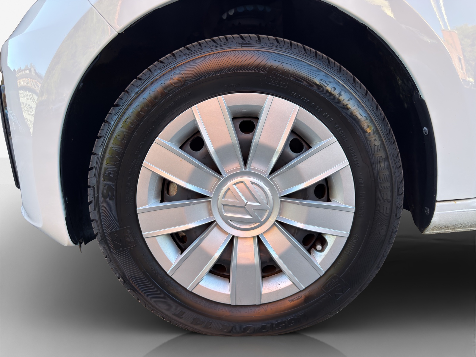 VW e-Up-image-14