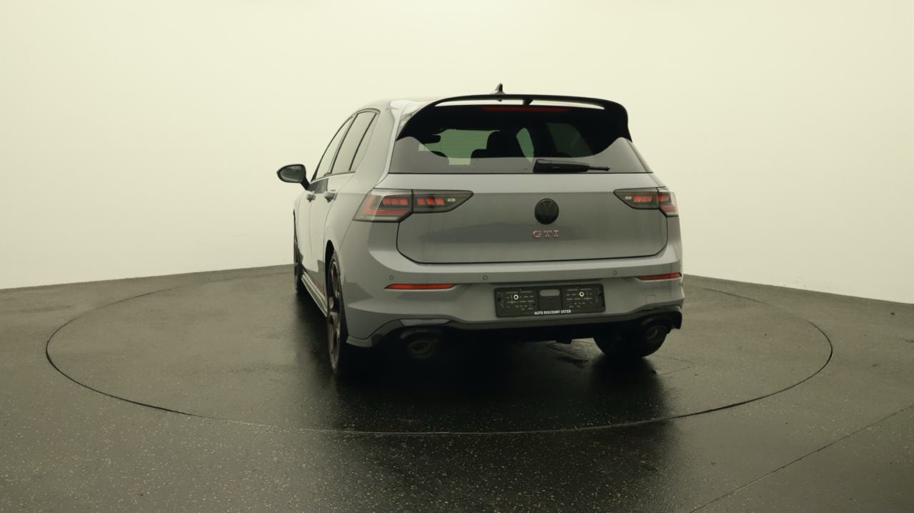 VW Golf 2.0 TSI GTI Edition 50 DSG-image-3