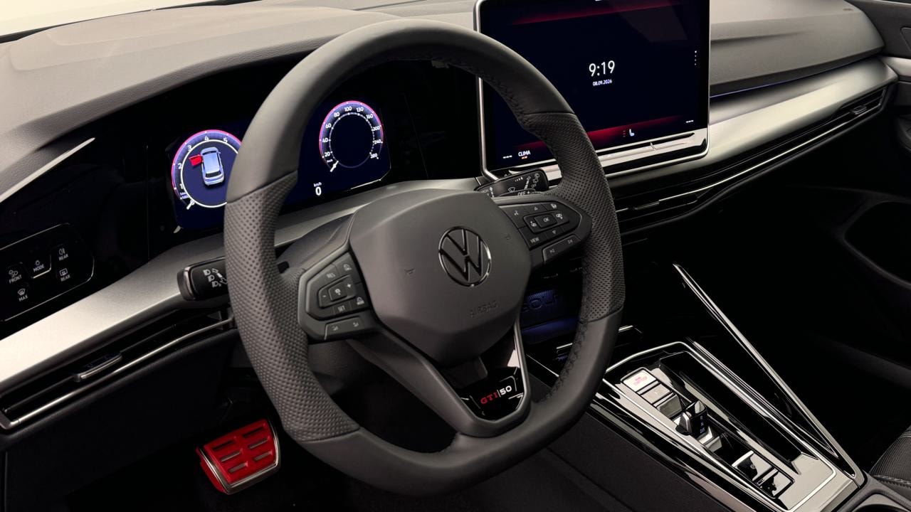 VW Golf 2.0 TSI GTI Edition 50 DSG-image-6