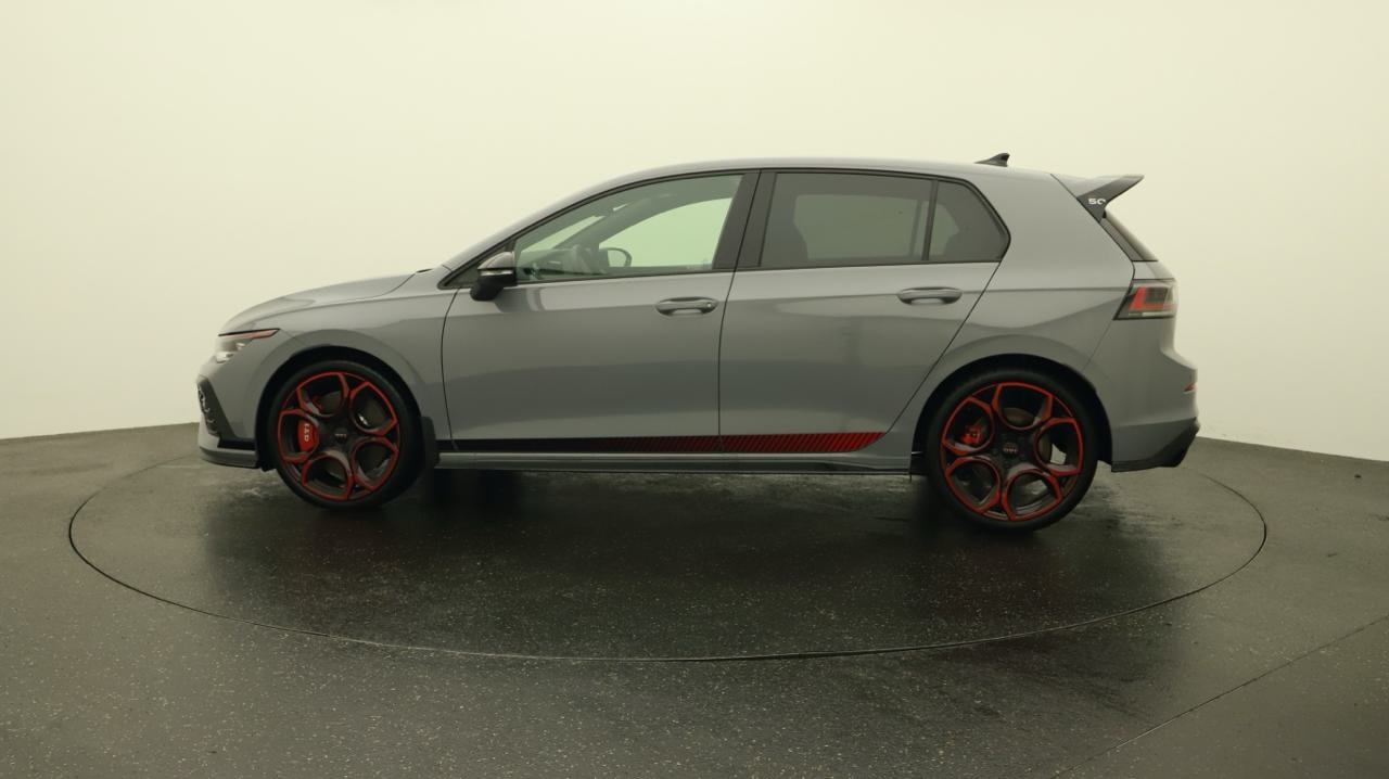 VW Golf 2.0 TSI GTI Edition 50 DSG-image-1