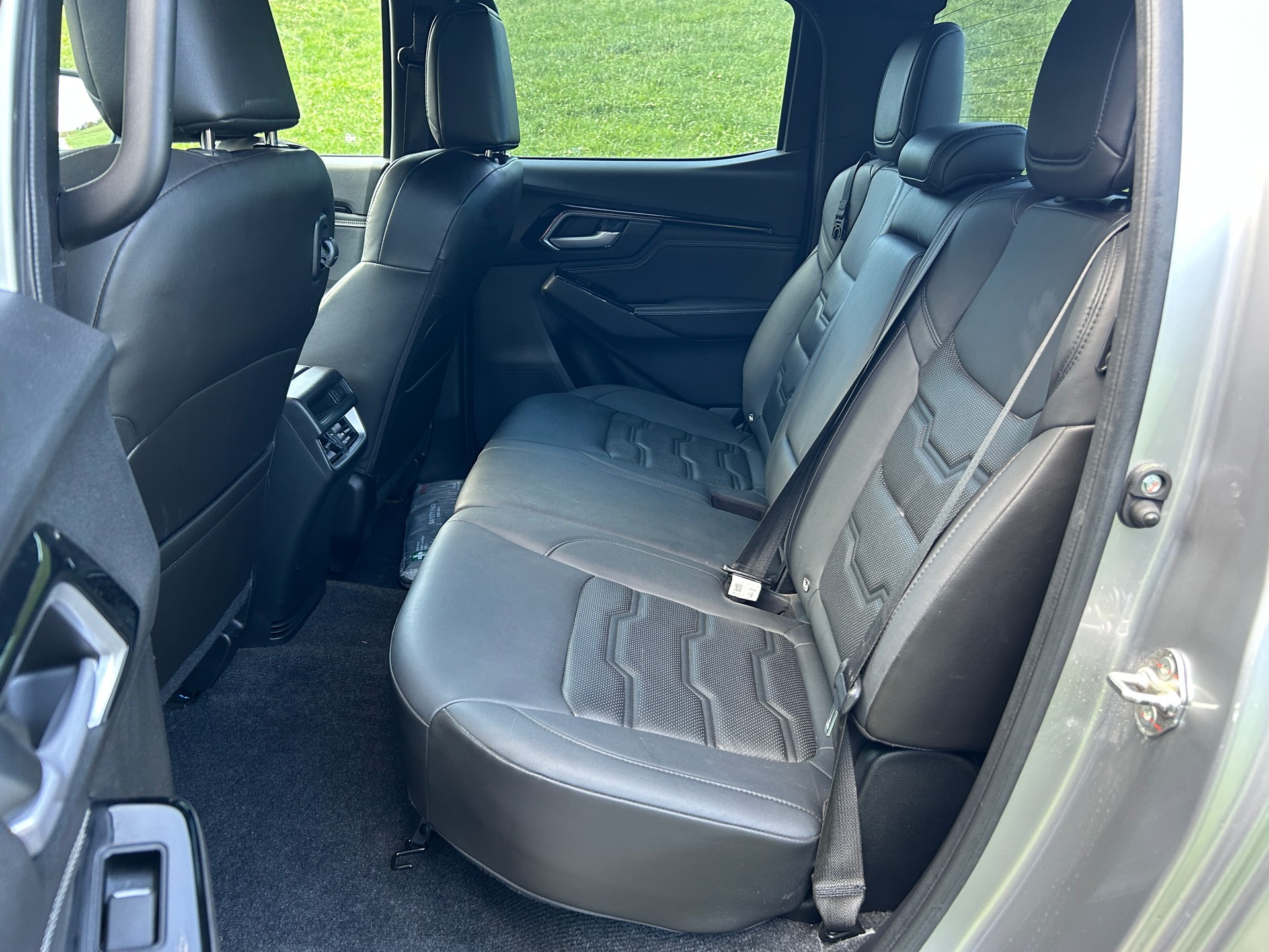 ISUZU D-MAX 1.9 CrewCab N60FF V-Cross 4x4 AT-image-15