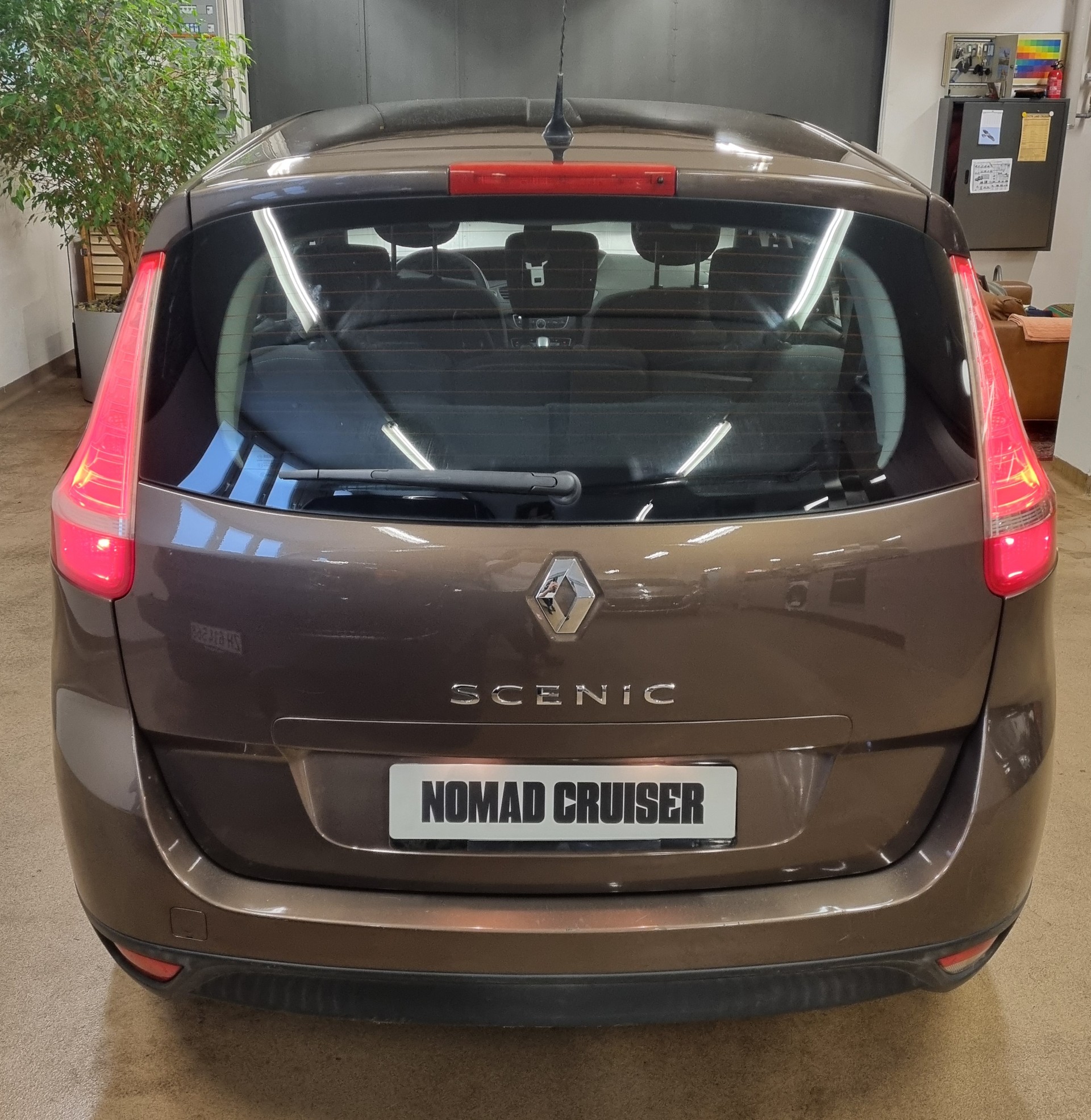 RENAULT Grand Scénic 2.0 16V Dynamique X-Tronic CVT-image-5