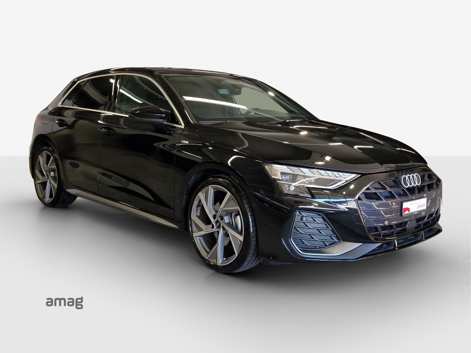 AUDI A3 Sportback TFSI 150 kW quattro S line S tronic-image-5