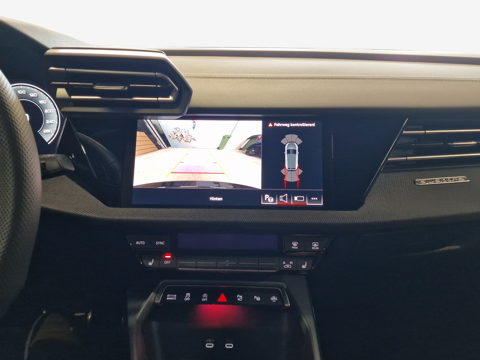 AUDI A3 Sportback TFSI 150 kW quattro S line S tronic-image-15
