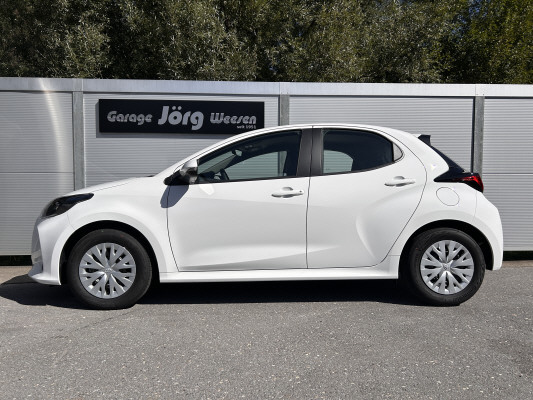 TOYOTA Yaris 1.5 Comfort e-CVT-image-2