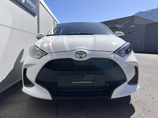 TOYOTA Yaris 1.5 Comfort e-CVT-image-1