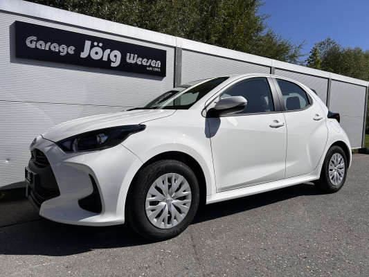 TOYOTA Yaris 1.5 Comfort e-CVT-image-0