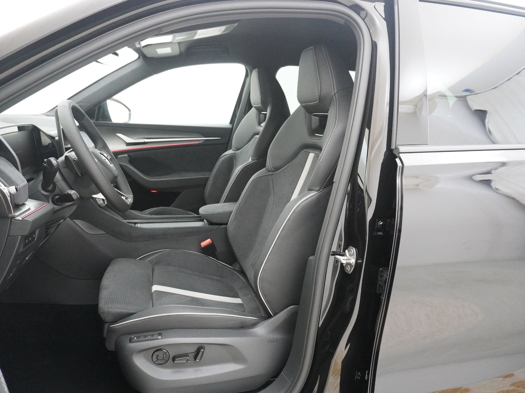SKODA Kodiaq 2.0 TSI SportLine-image-7
