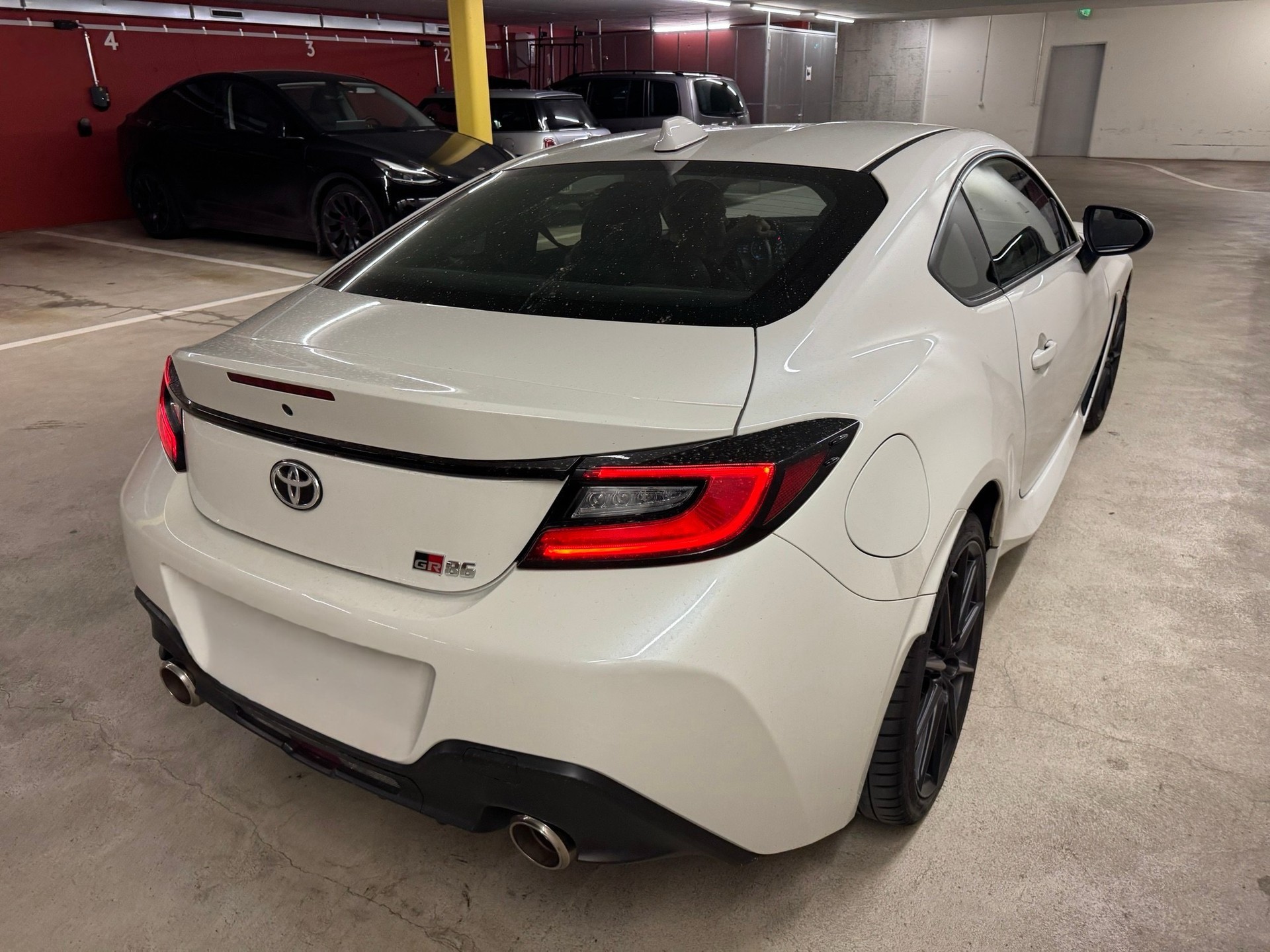 TOYOTA 2.4 Sport+-image-1