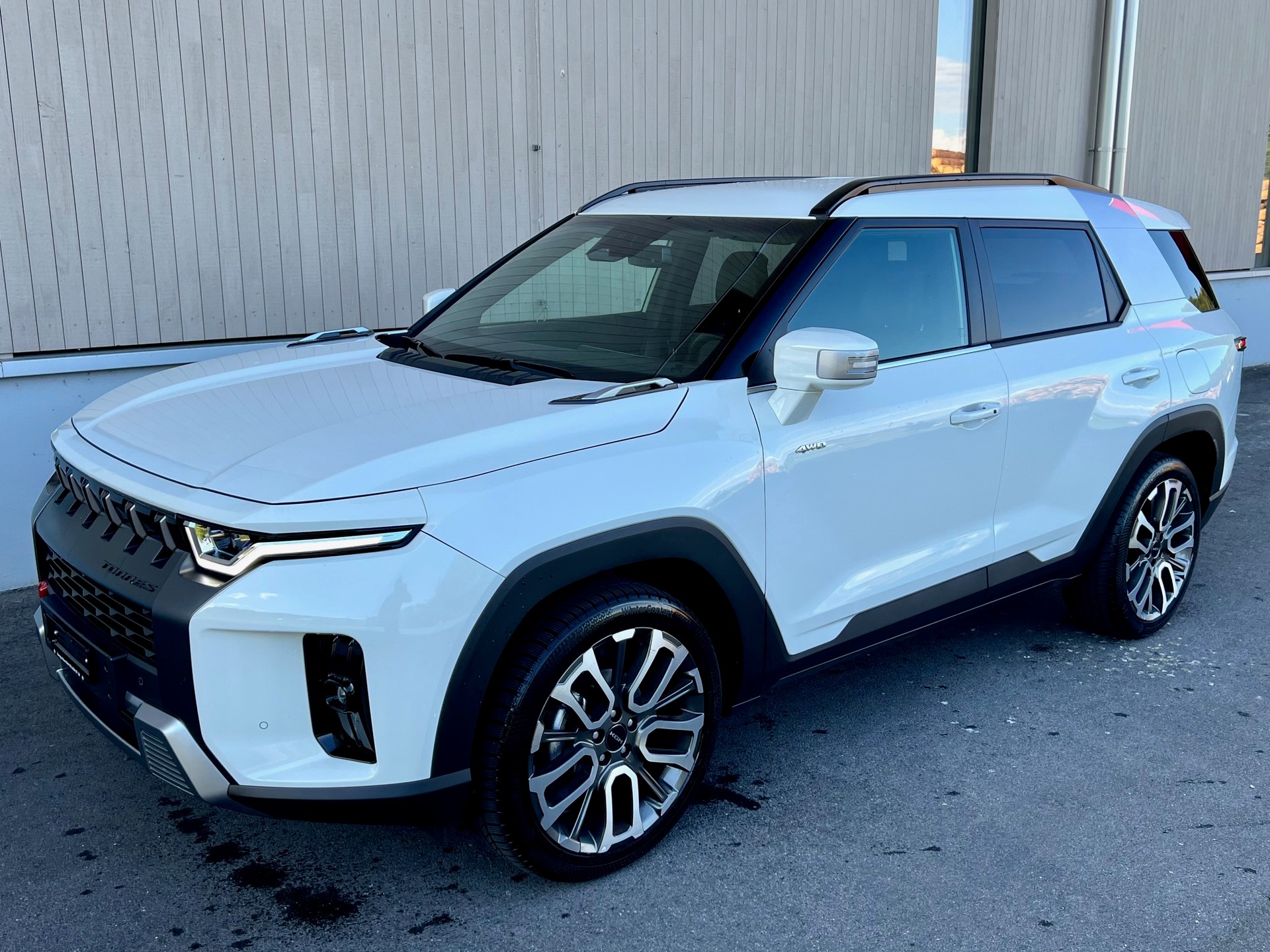 KGM-SsangYong Torres 1.5 TGDI Titanium 4WD AT-image-3