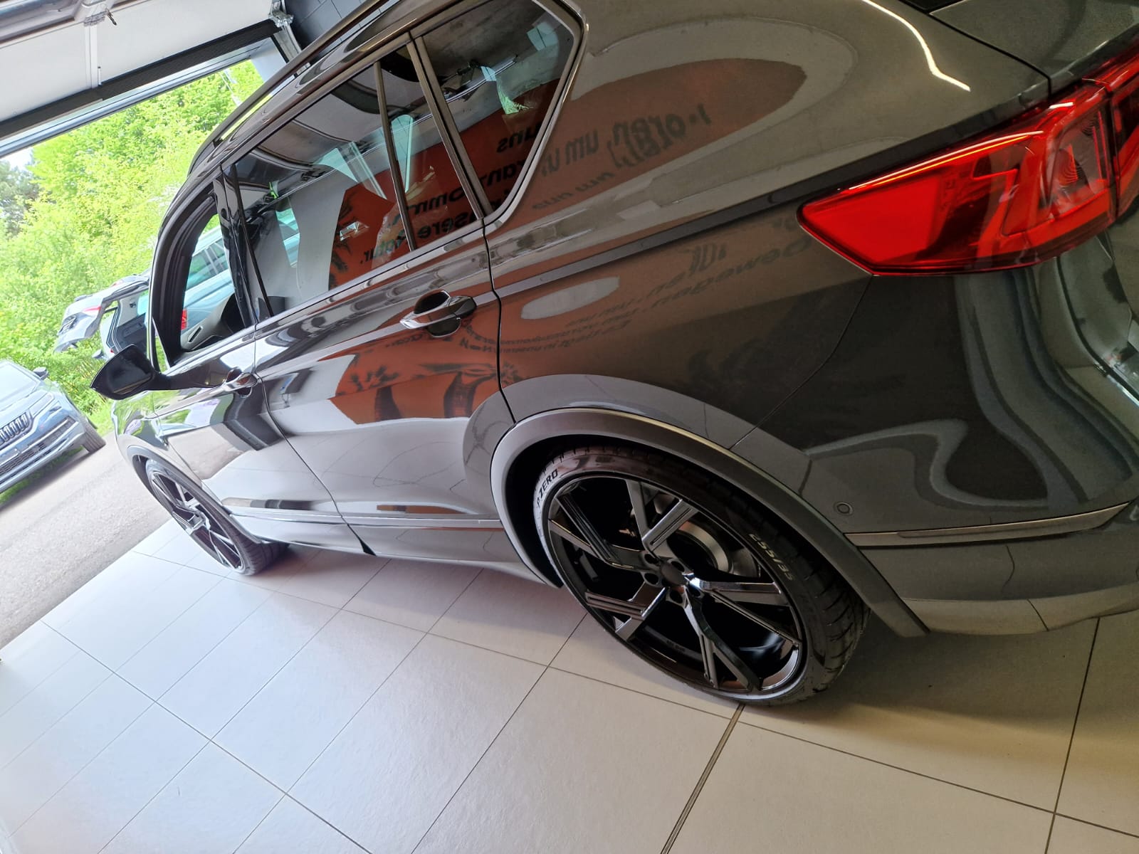 SEAT Hola FR 4Drive 290PS Vollausstattung CH-Fahrzeug!-image-4
