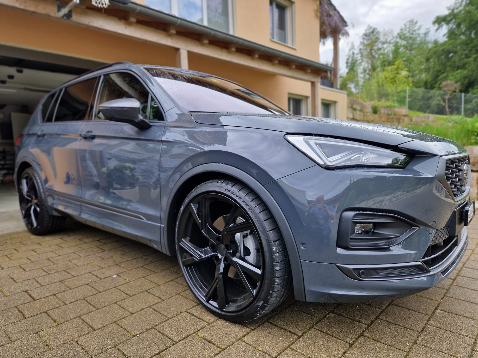 SEAT Hola FR 4Drive 290PS Vollausstattung CH-Fahrzeug!-image-3