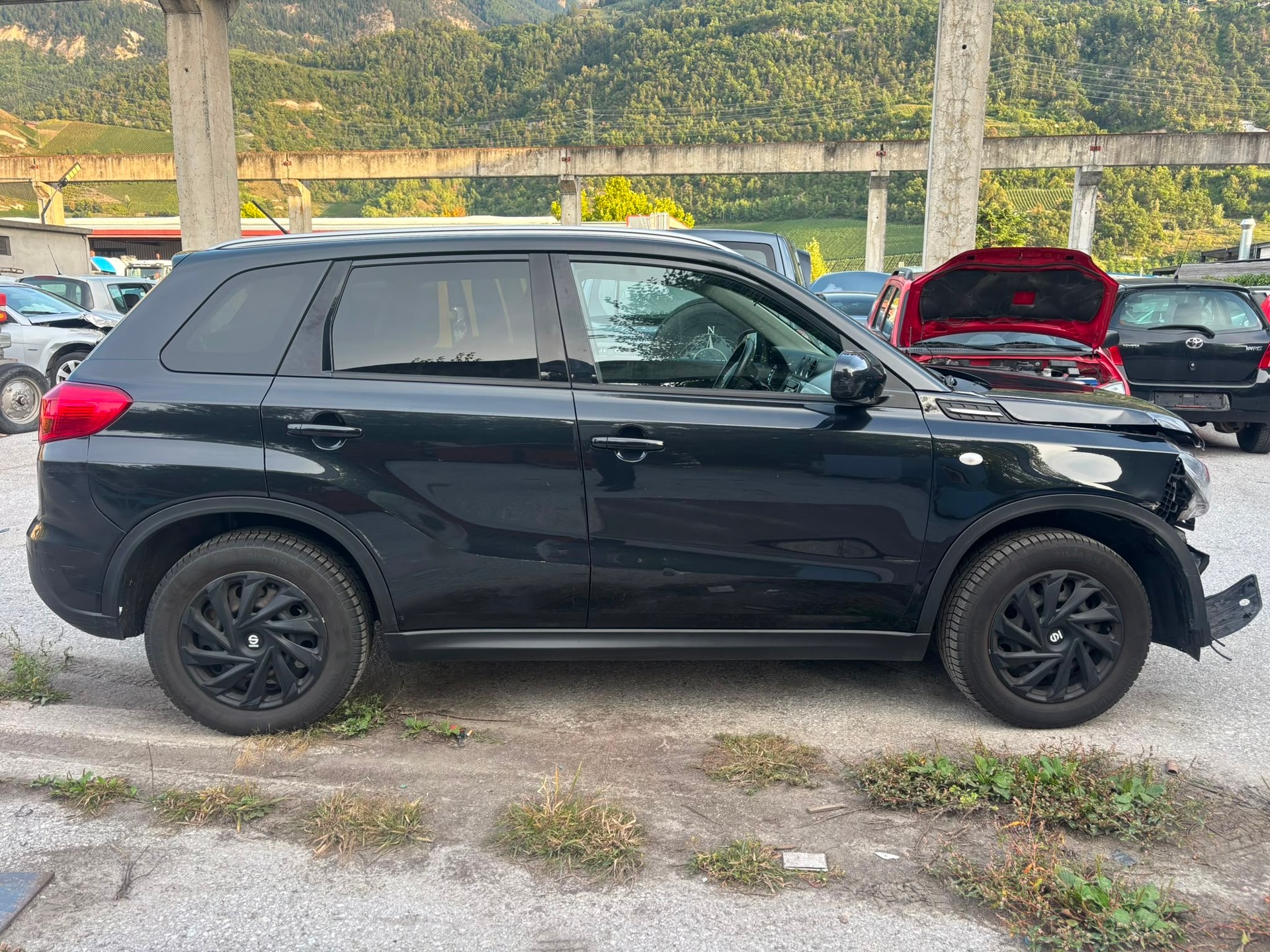SUZUKI Vitara 1.6 Compact+-image-12