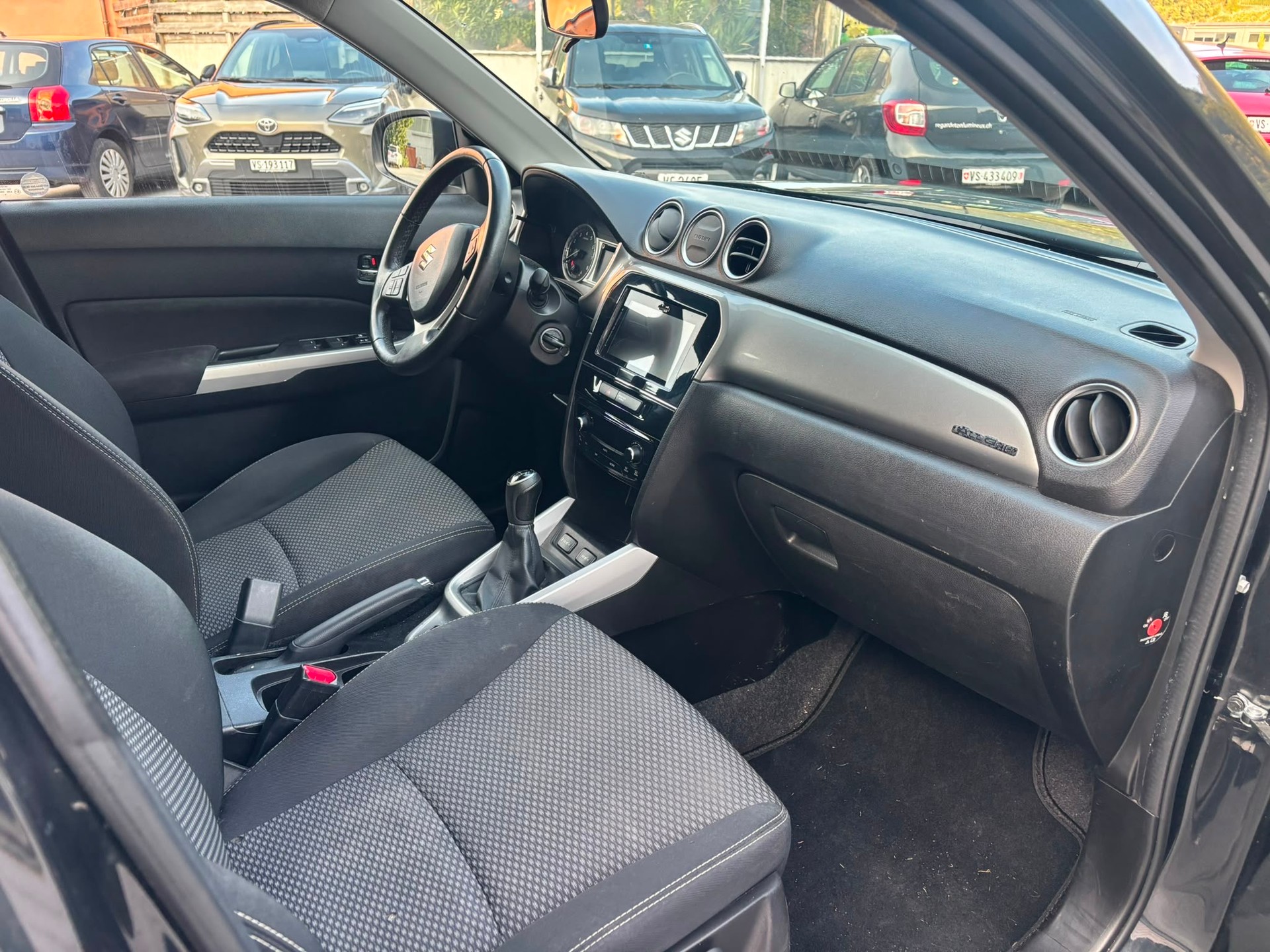 SUZUKI Vitara 1.6 Compact+-image-6