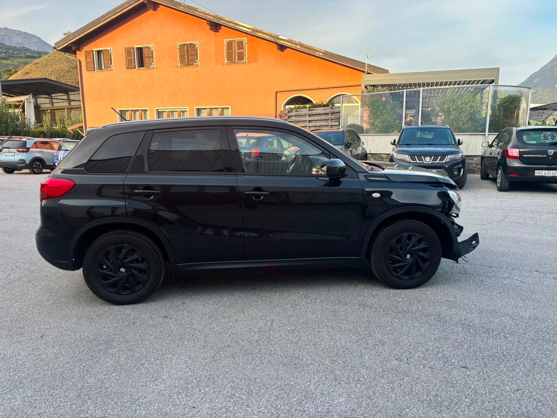 SUZUKI Vitara 1.6 Compact+-image-2